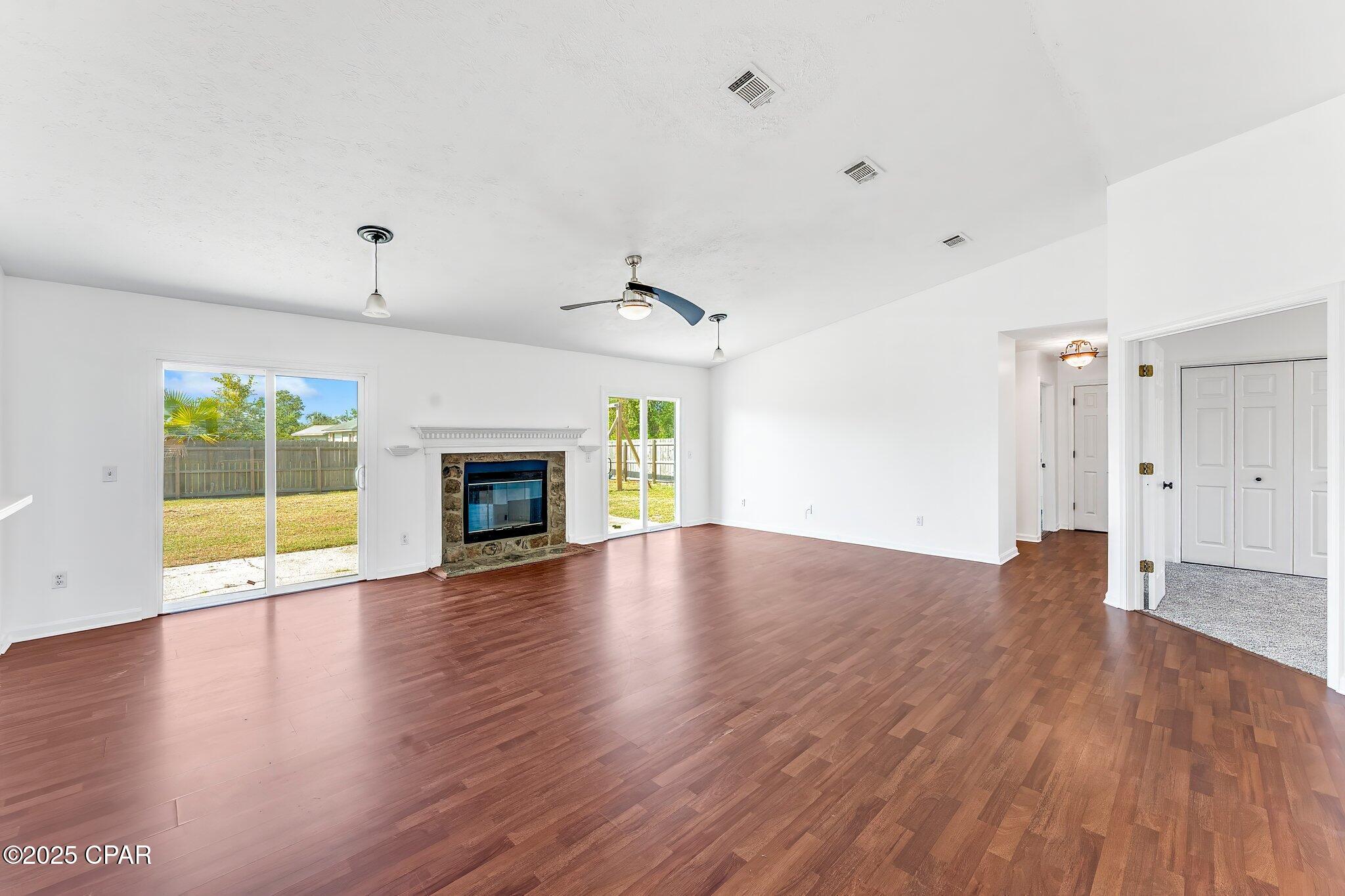 [No Recorded Subdiv] - Residential Lease