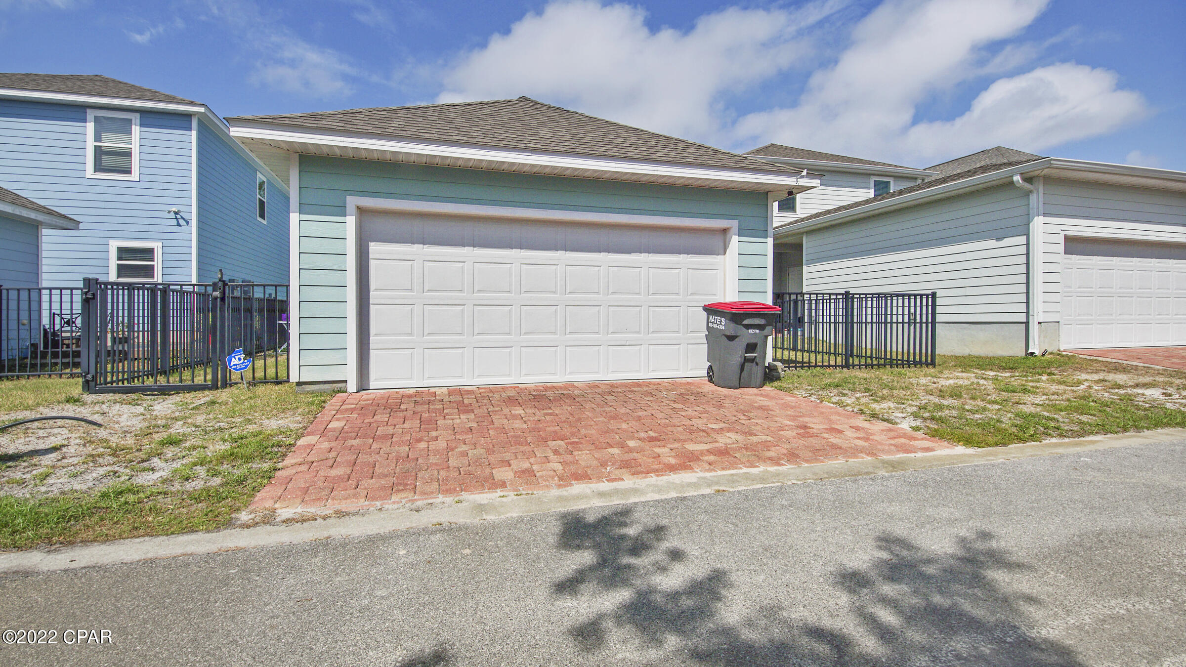 Magnolia Bay Club - Residential