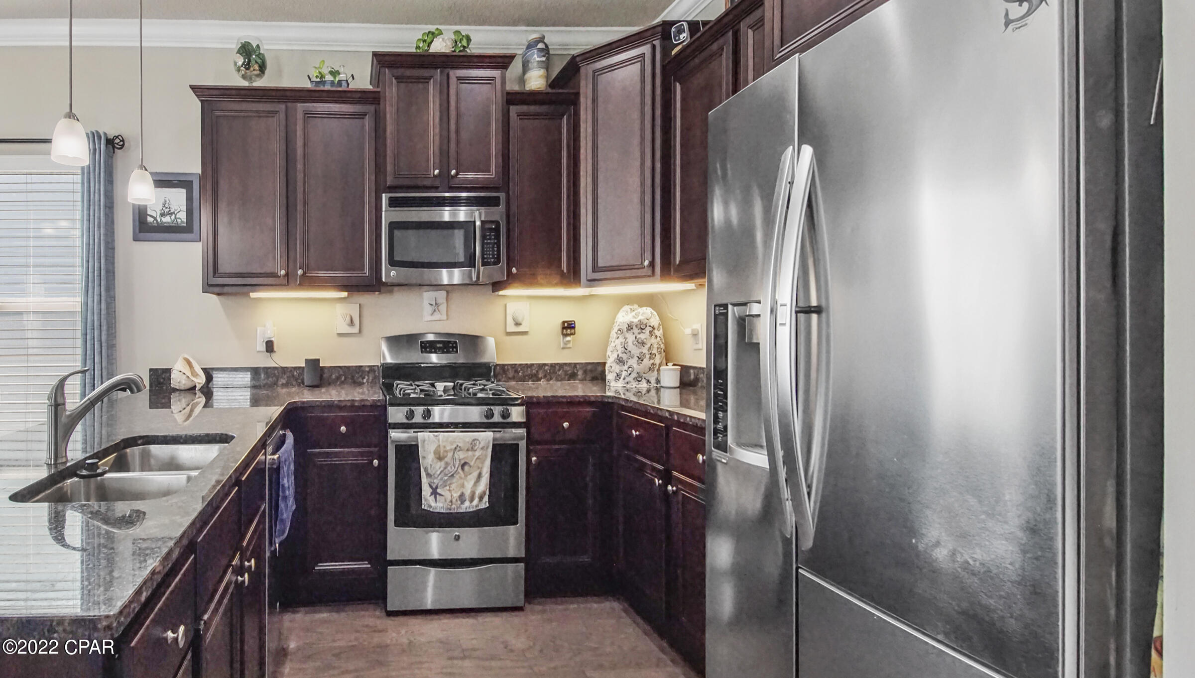 Magnolia Bay Club - Residential