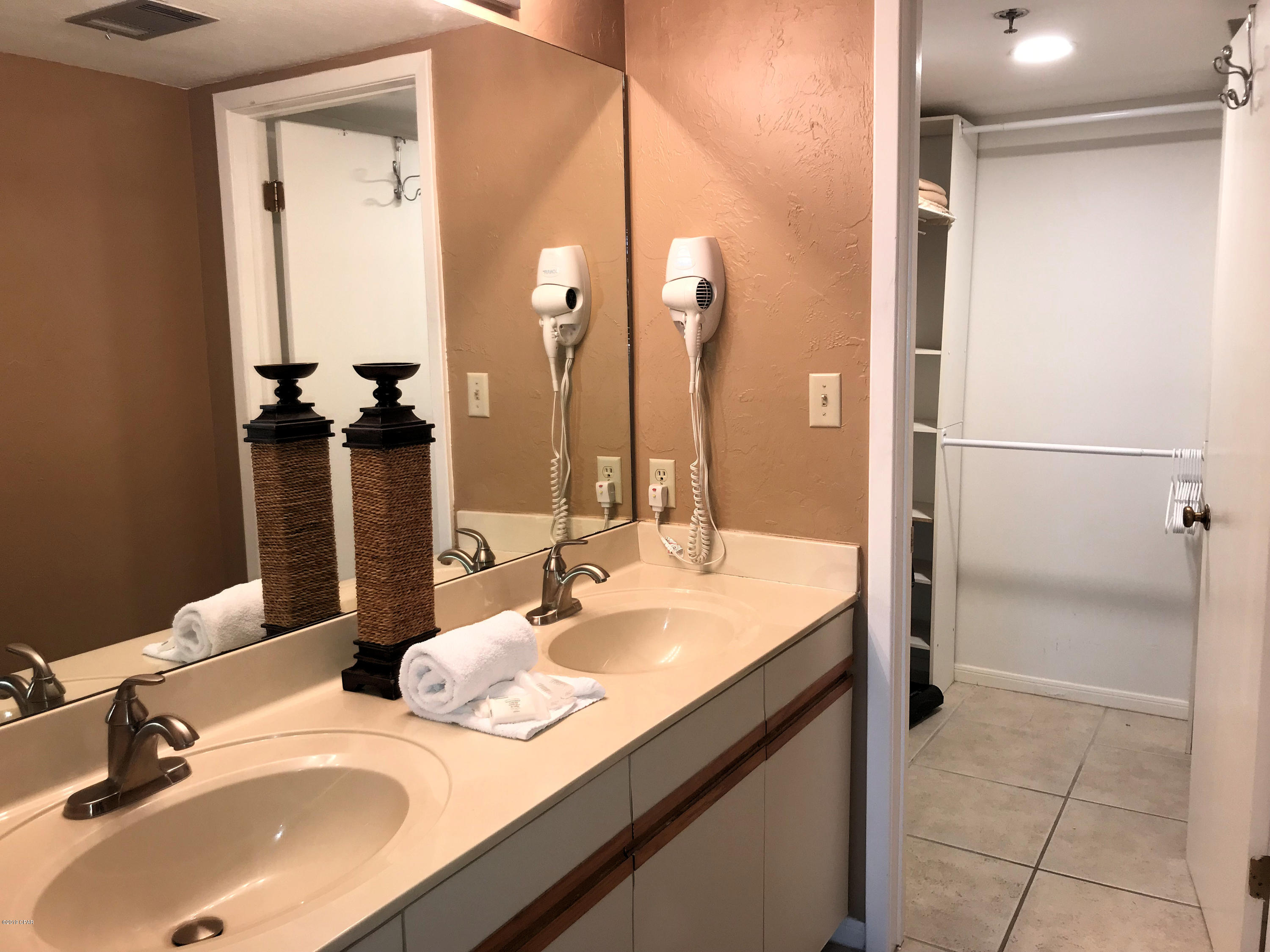 Edgewater Tower III - Residential