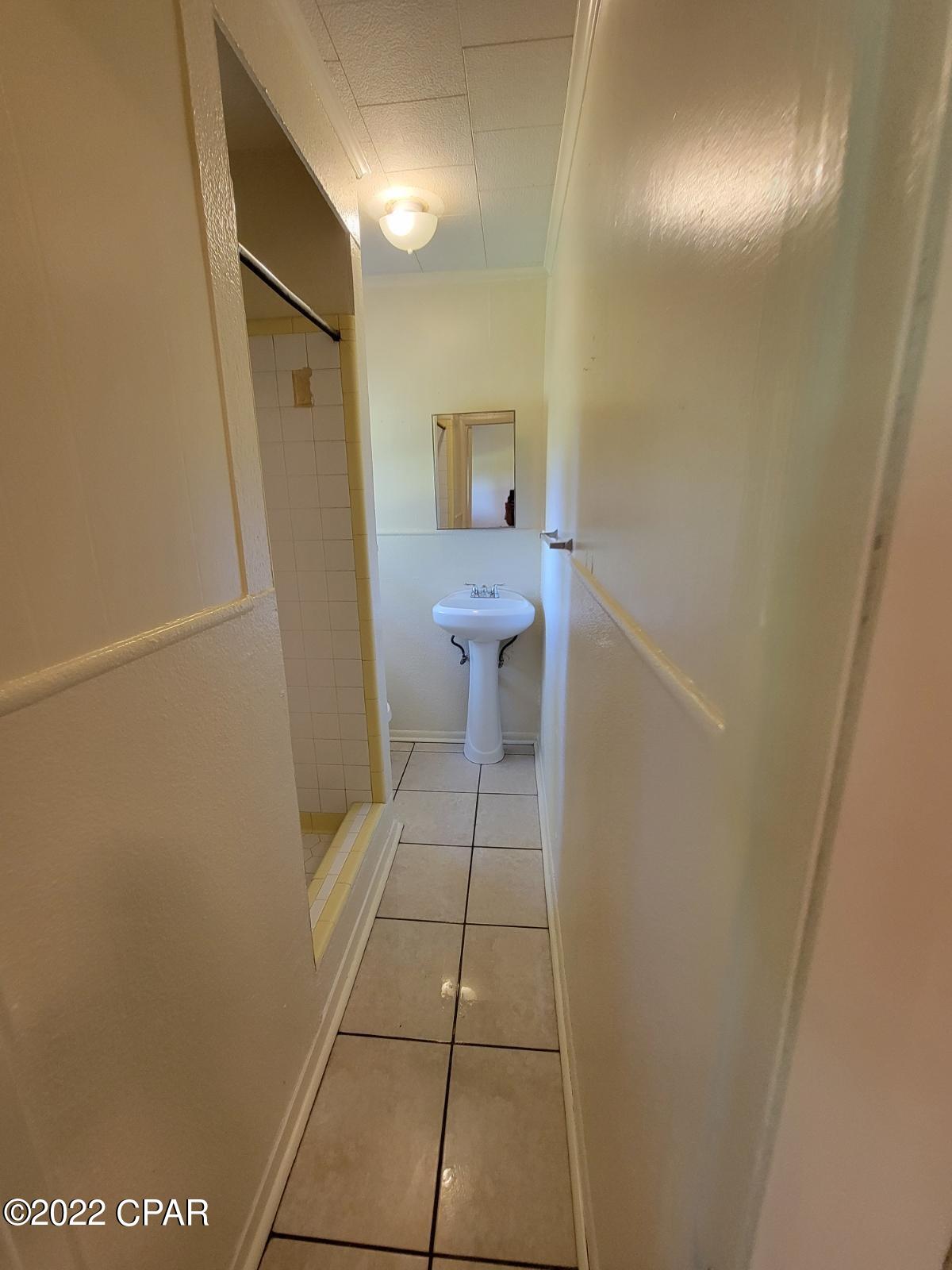 [No Recorded Subdiv] - Residential Lease