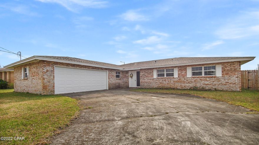 CURRENTLY UNDER CONTRACT, SELLER ACCEPTING BACKUP OFFERS  Investors! This short sale is perfect for a flip or for an owner occupier renovation. Lots of space and potential with this home.  Huge rooms and lot! Located in Forest Park, this home is close to shopping, dining, and the beaches. This is a short sale so any offer will have to be approved by a 3rd party.  All measurements are approximate, verify if important.