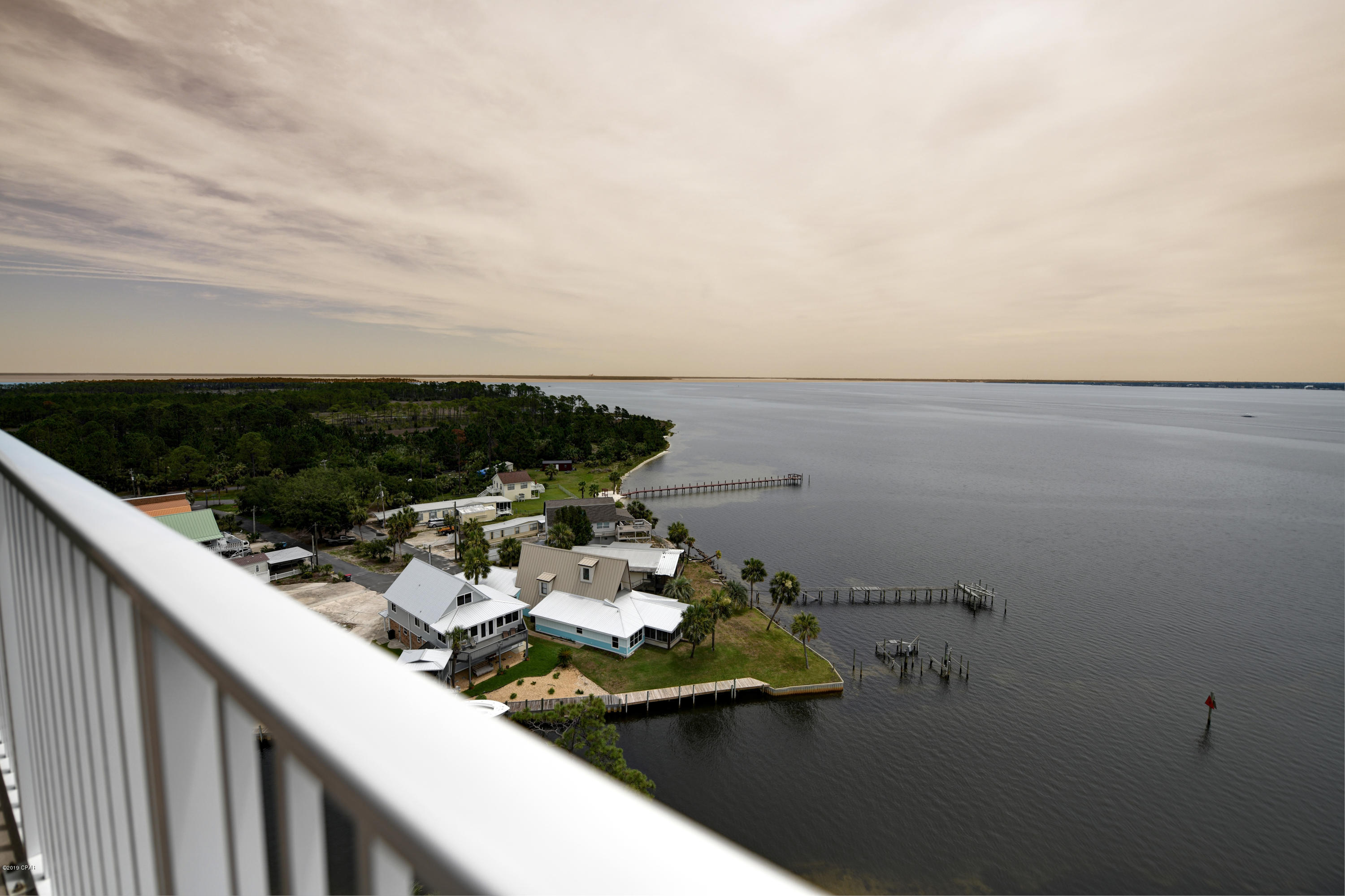 Hibiscus By The Bay - Residential