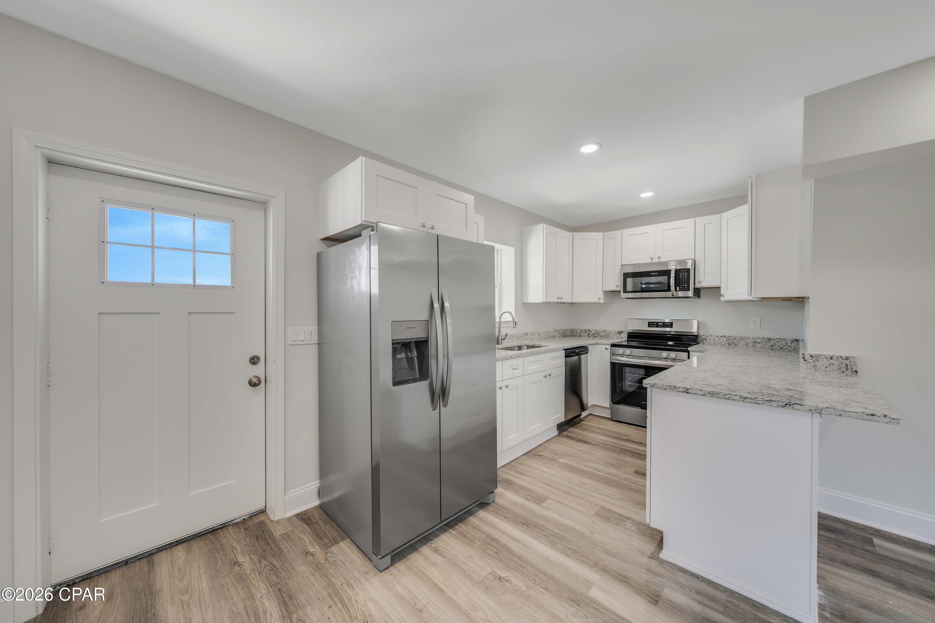 [No Recorded Subdiv] - Residential Lease