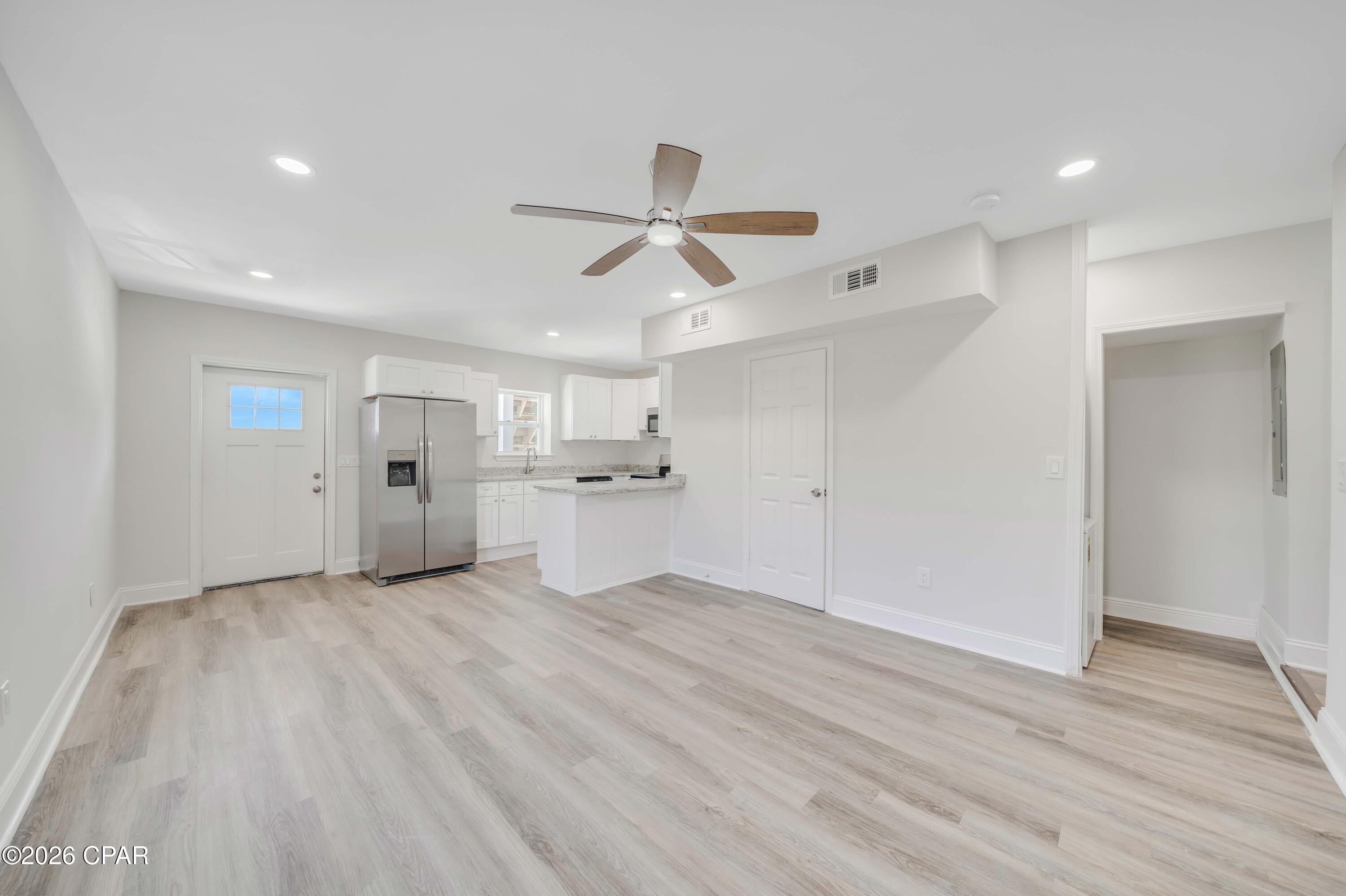 [No Recorded Subdiv] - Residential Lease