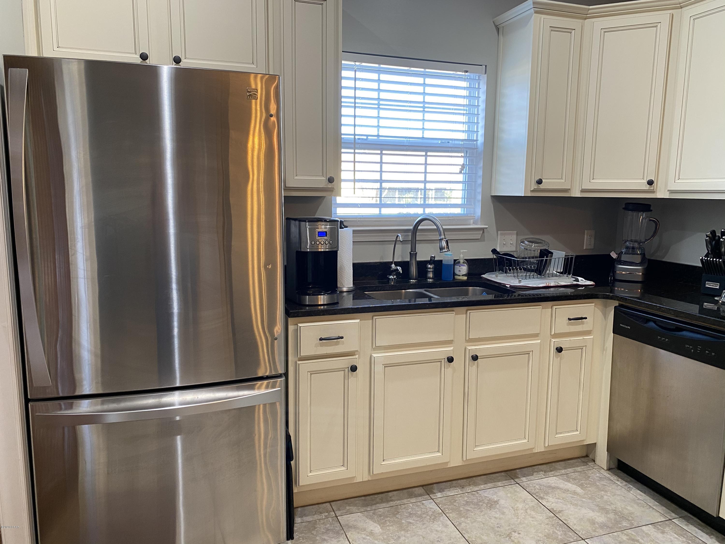 Causeway Manor - Residential