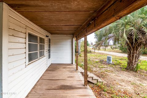 A home in Sneads