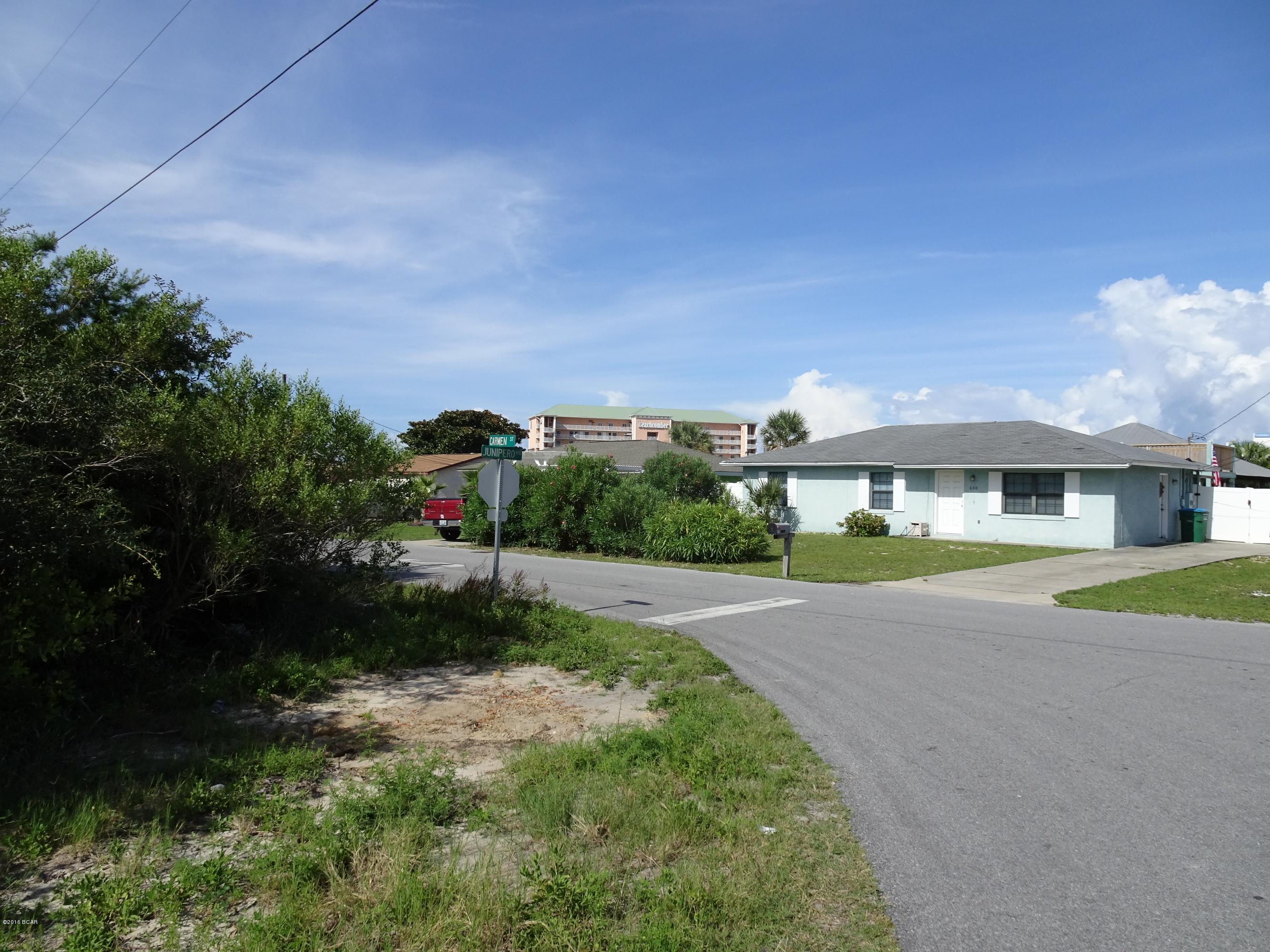 El Centro Beach - Land