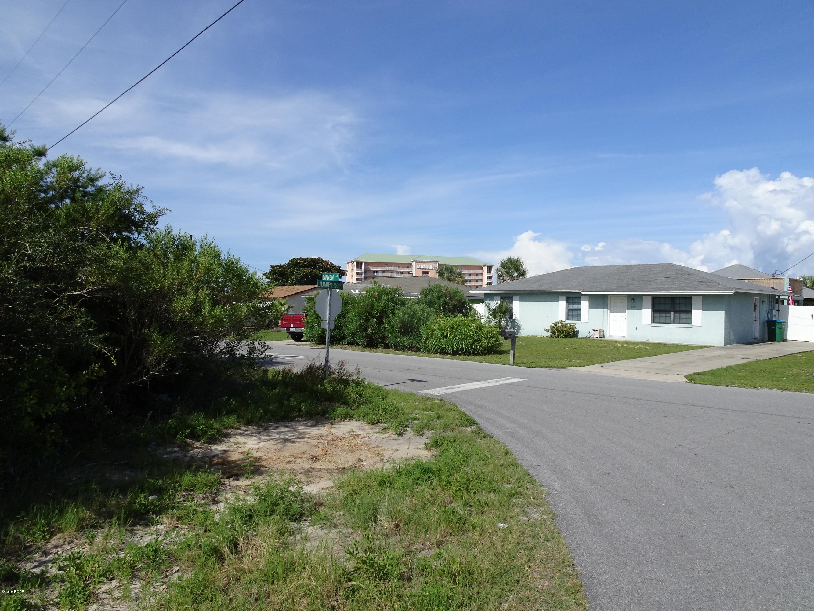 El Centro Beach - Land