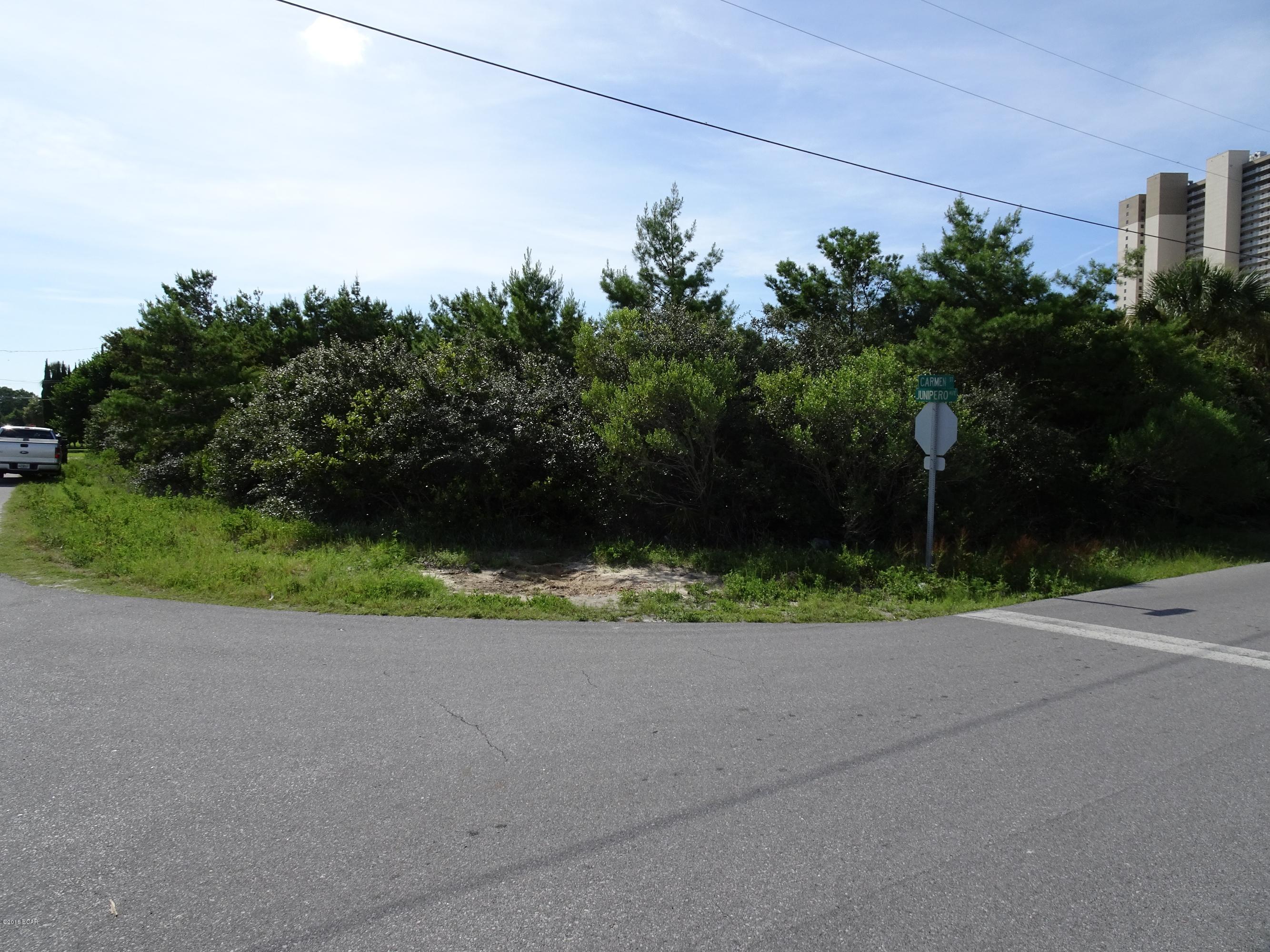 El Centro Beach - Land