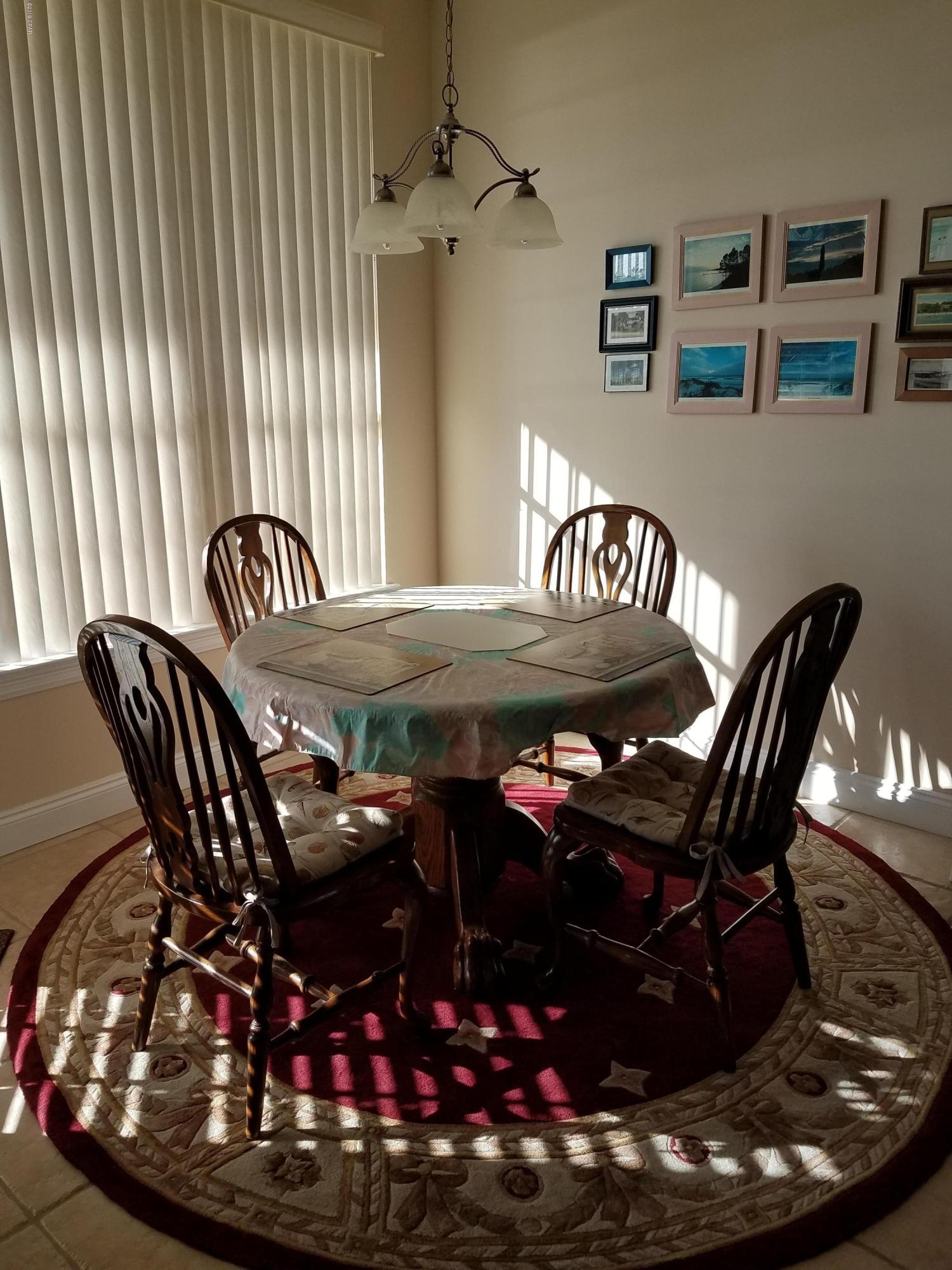 Kirkland Manor - Residential