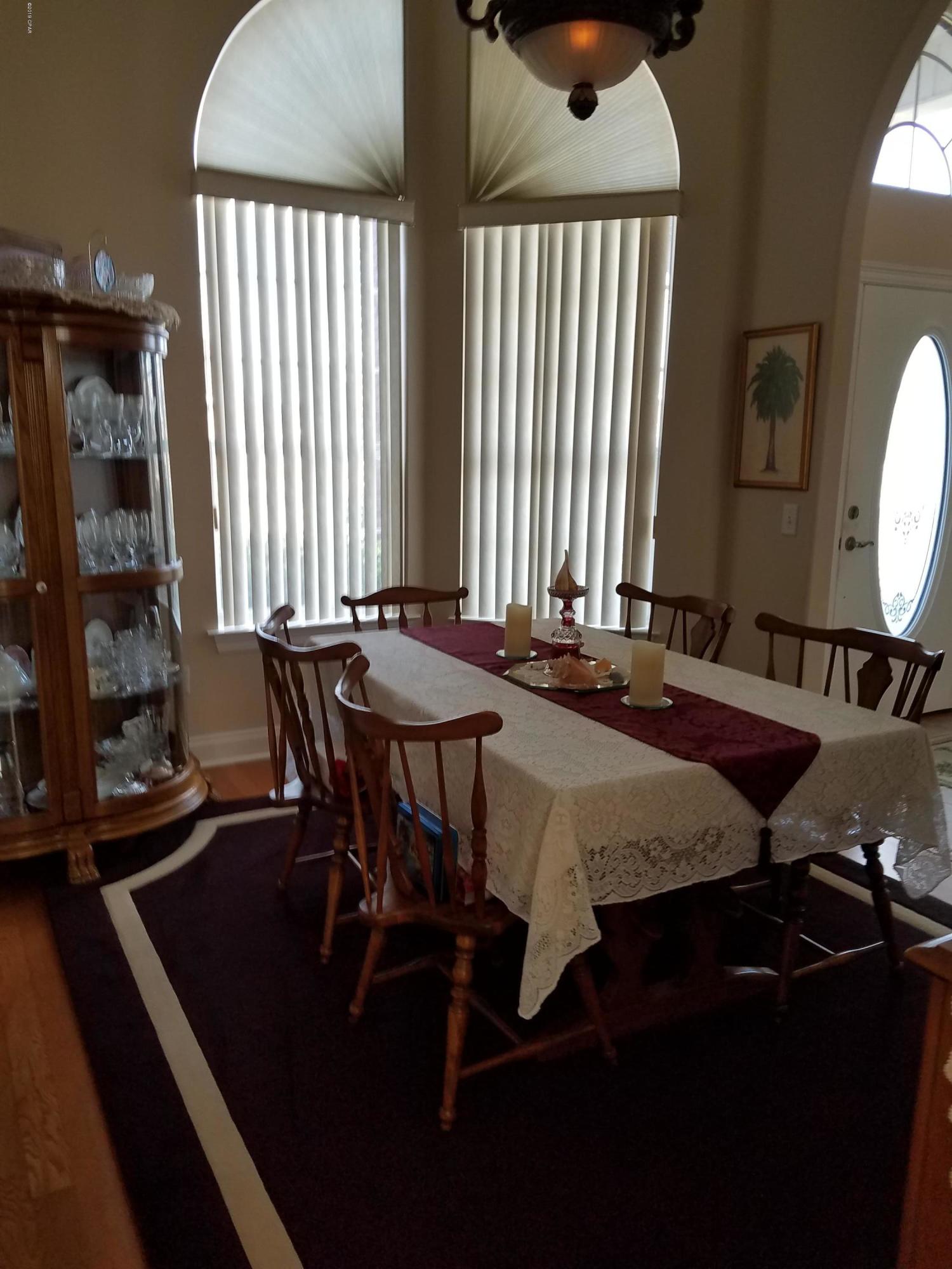 Kirkland Manor - Residential