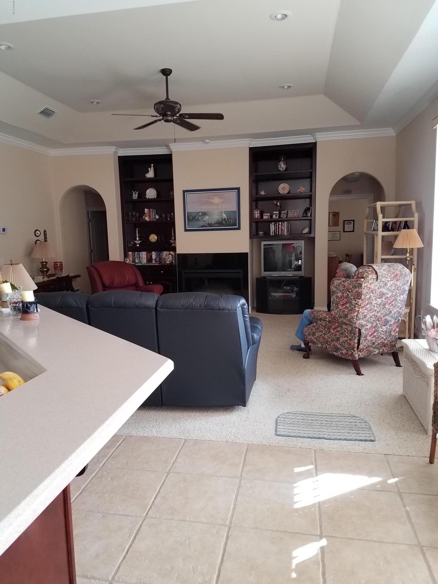 Kirkland Manor - Residential