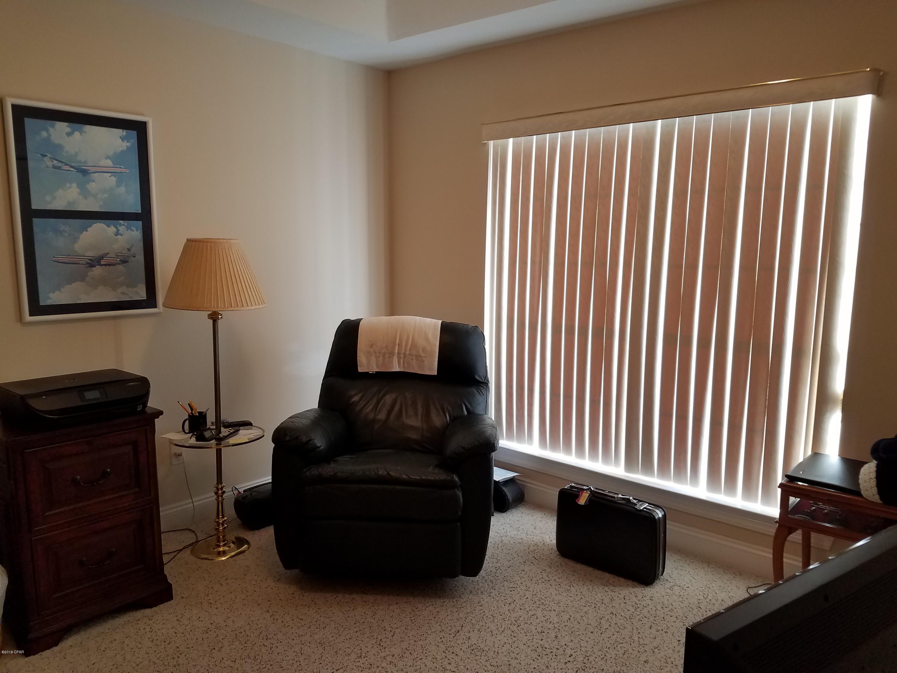 Kirkland Manor - Residential