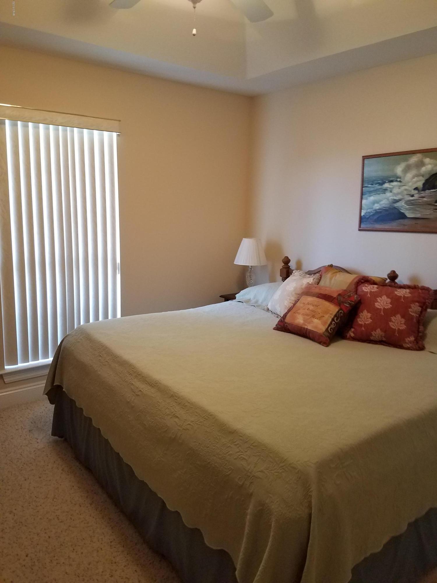 Kirkland Manor - Residential