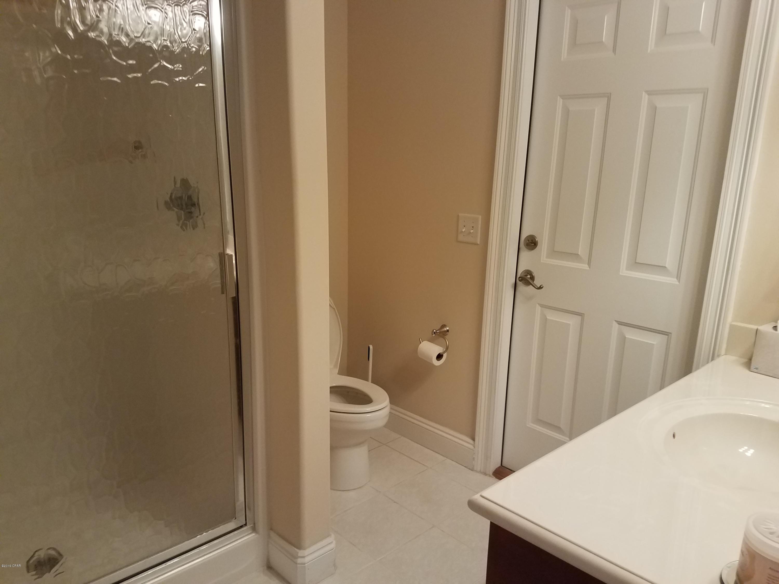 Kirkland Manor - Residential