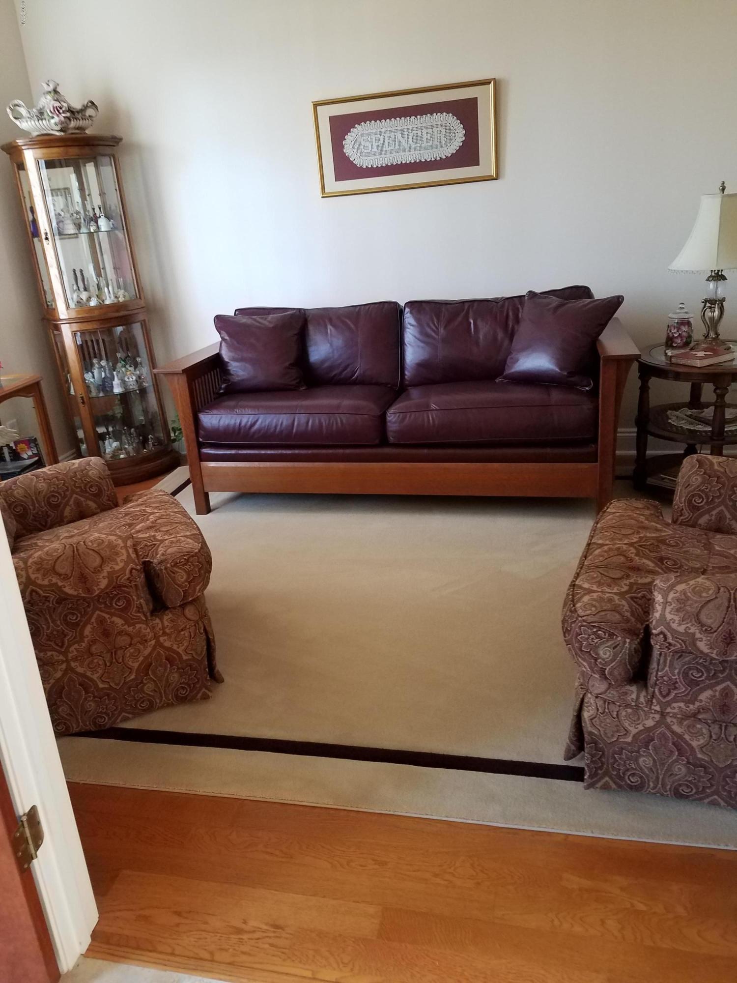 Kirkland Manor - Residential