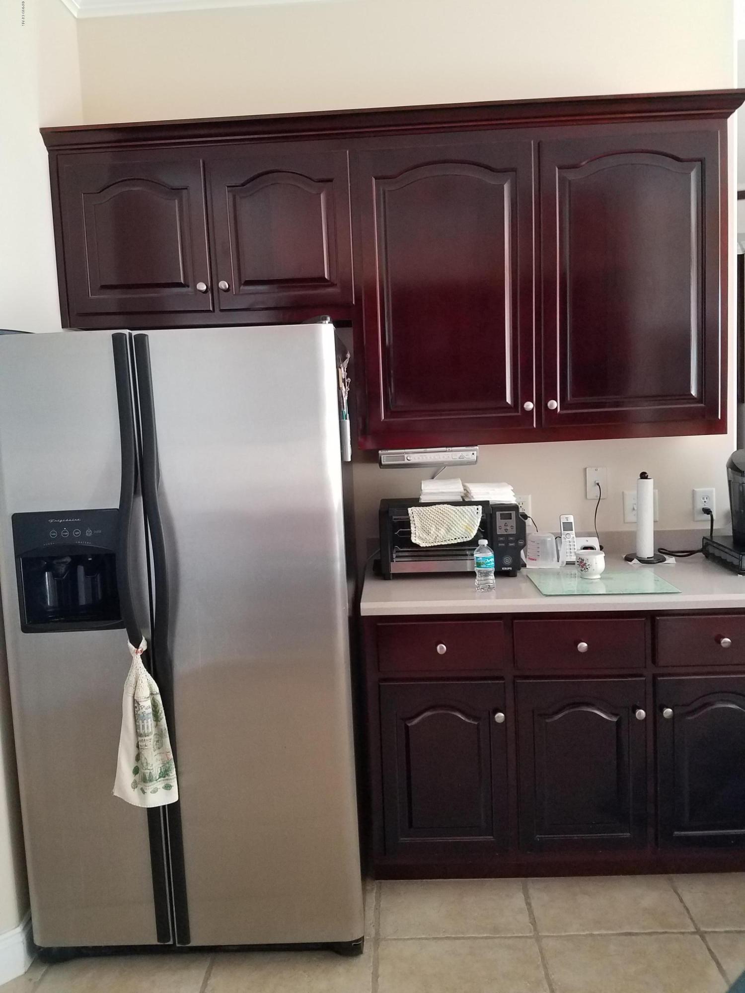 Kirkland Manor - Residential