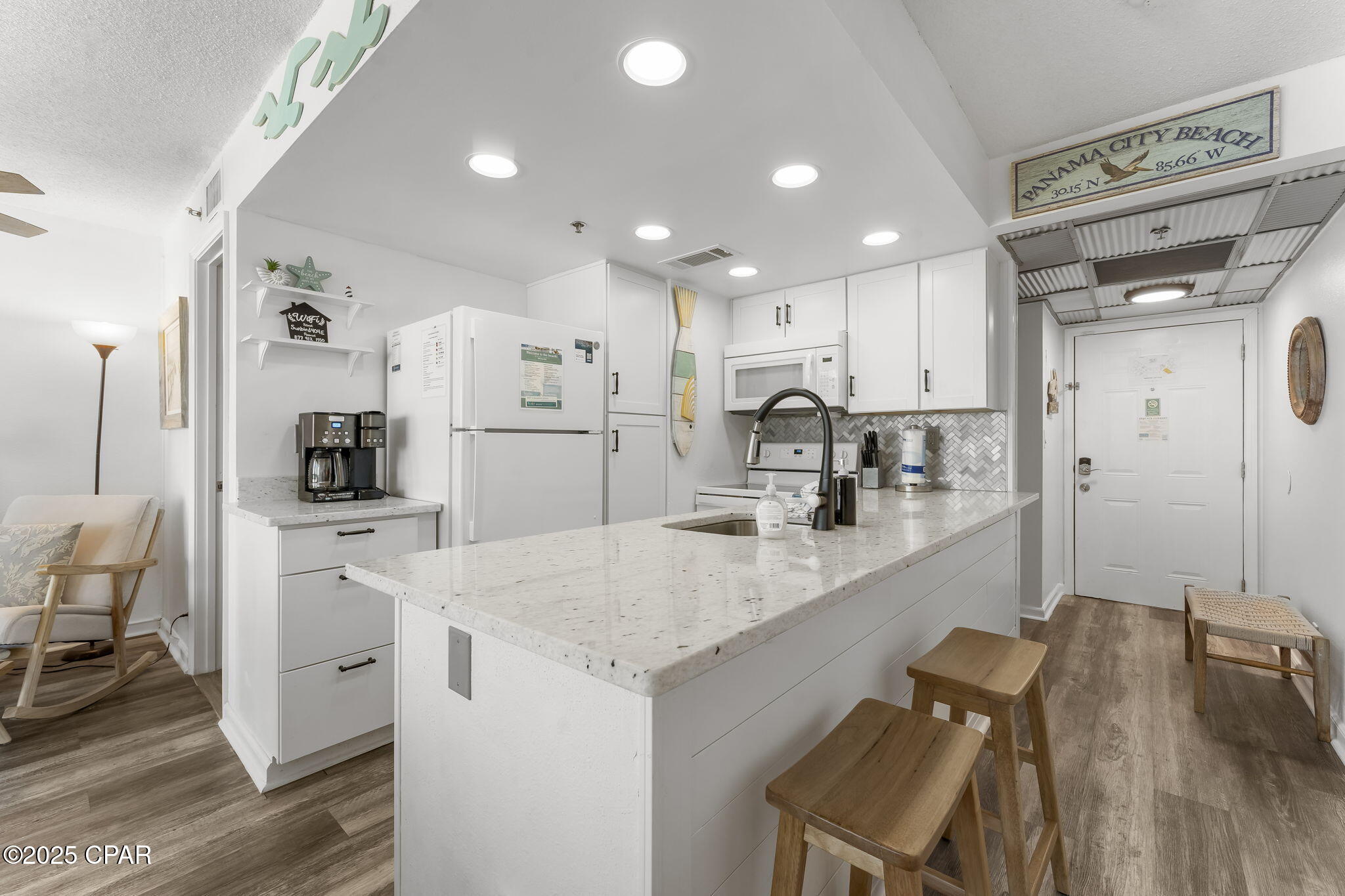 Sunbird Condo - Residential