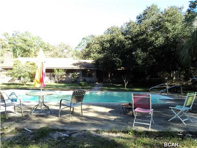 College Point 2nd Add - Residential