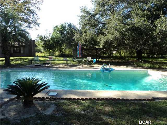 College Point 2nd Add - Residential