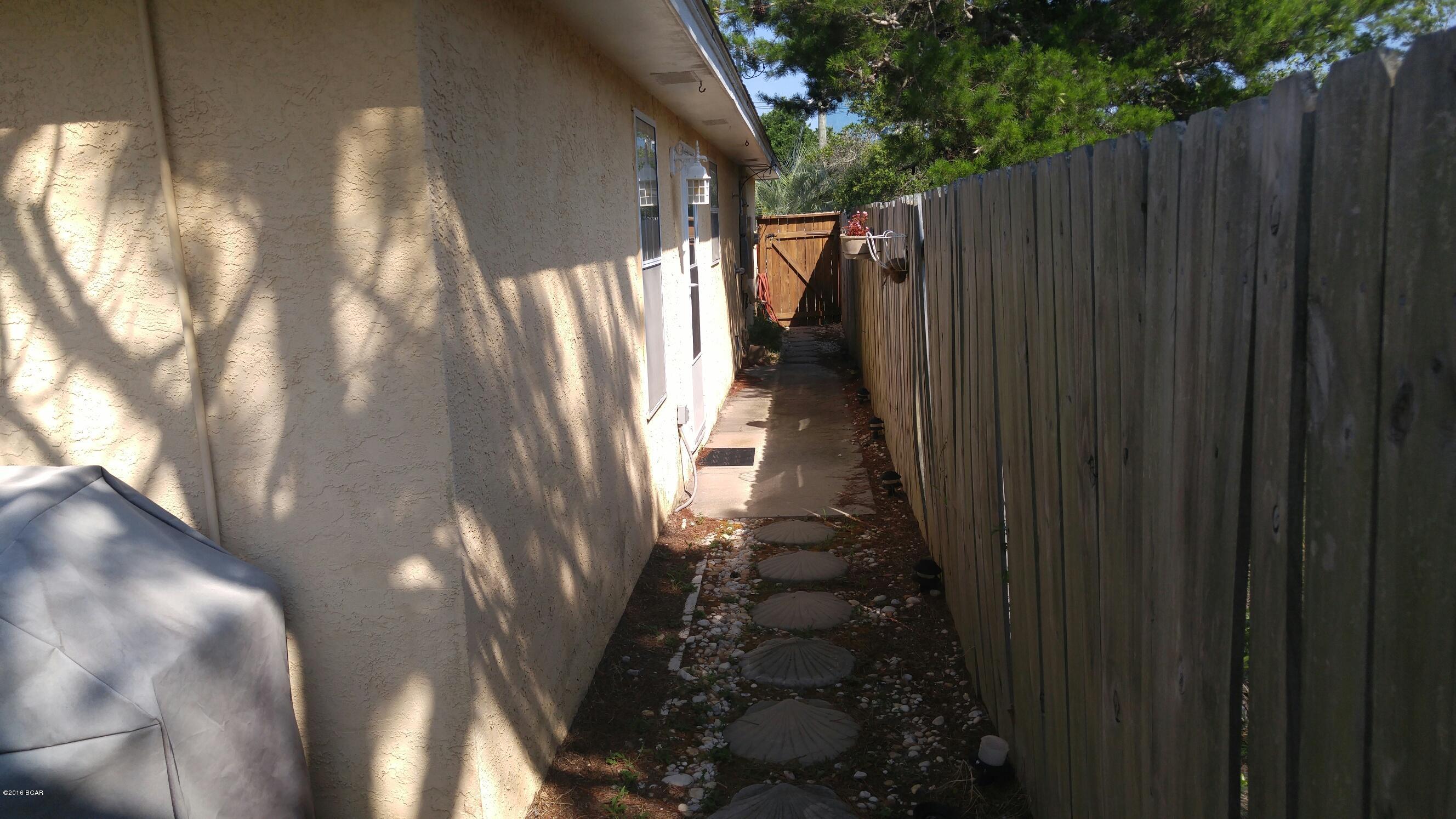 Bid-A-Wee Beach 1st Add - Residential