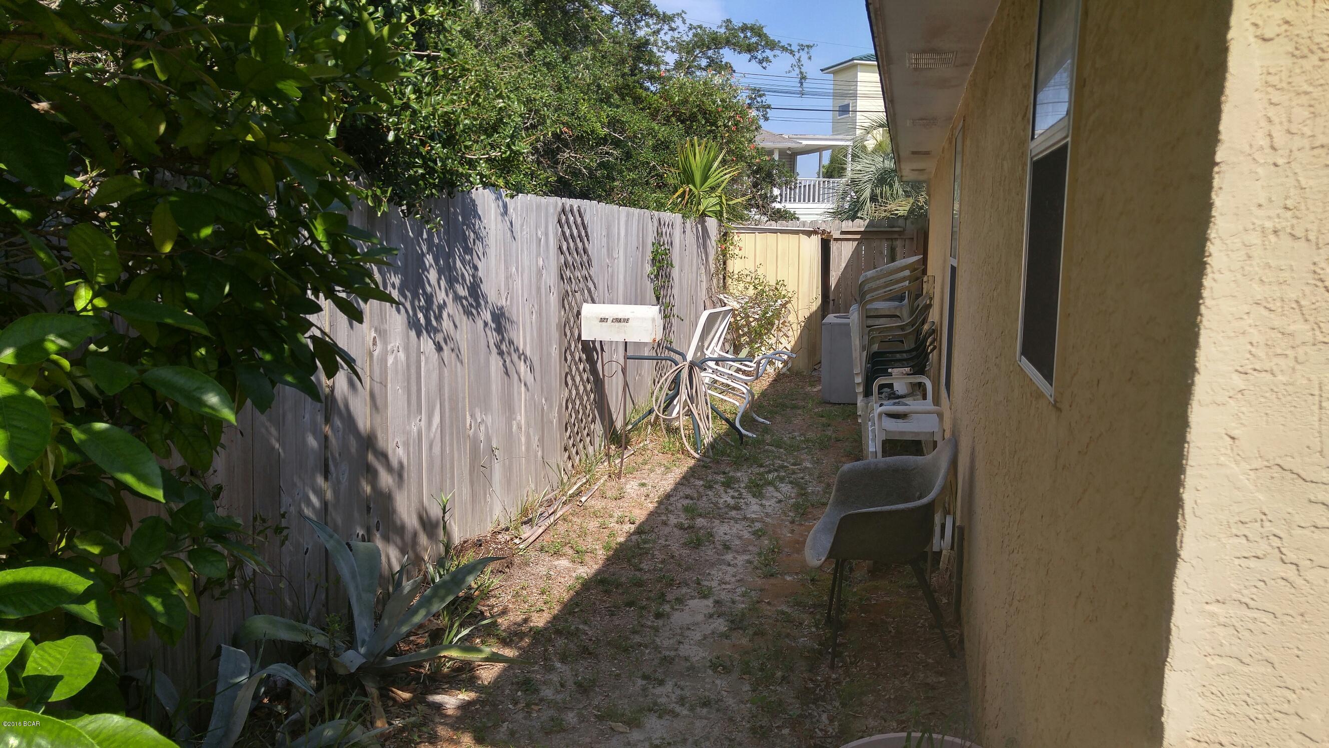 Bid-A-Wee Beach 1st Add - Residential