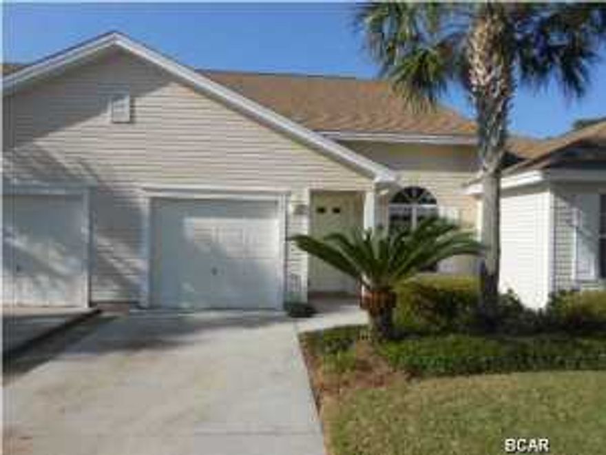 Palmetto Trace is located minutes to Pier Park shopping and entertainment center on Panama City Beach. It is also in close proximity to the city fishing pier. This is the Driftwood model townhouse with 3 bedrooms, 2 1/2 baths. Featuring family room with raised ceiling, large dining area and breakfast room. Large downstairs master bedroom with a walk-in closet. 2nd floor 11 X 13 loft and two additional bedrooms.