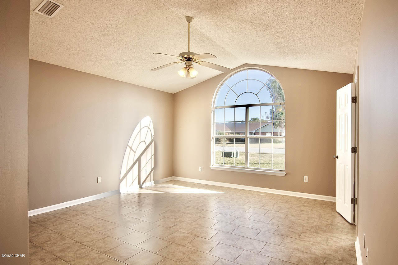 Mowat Highlands Ph IV - Residential