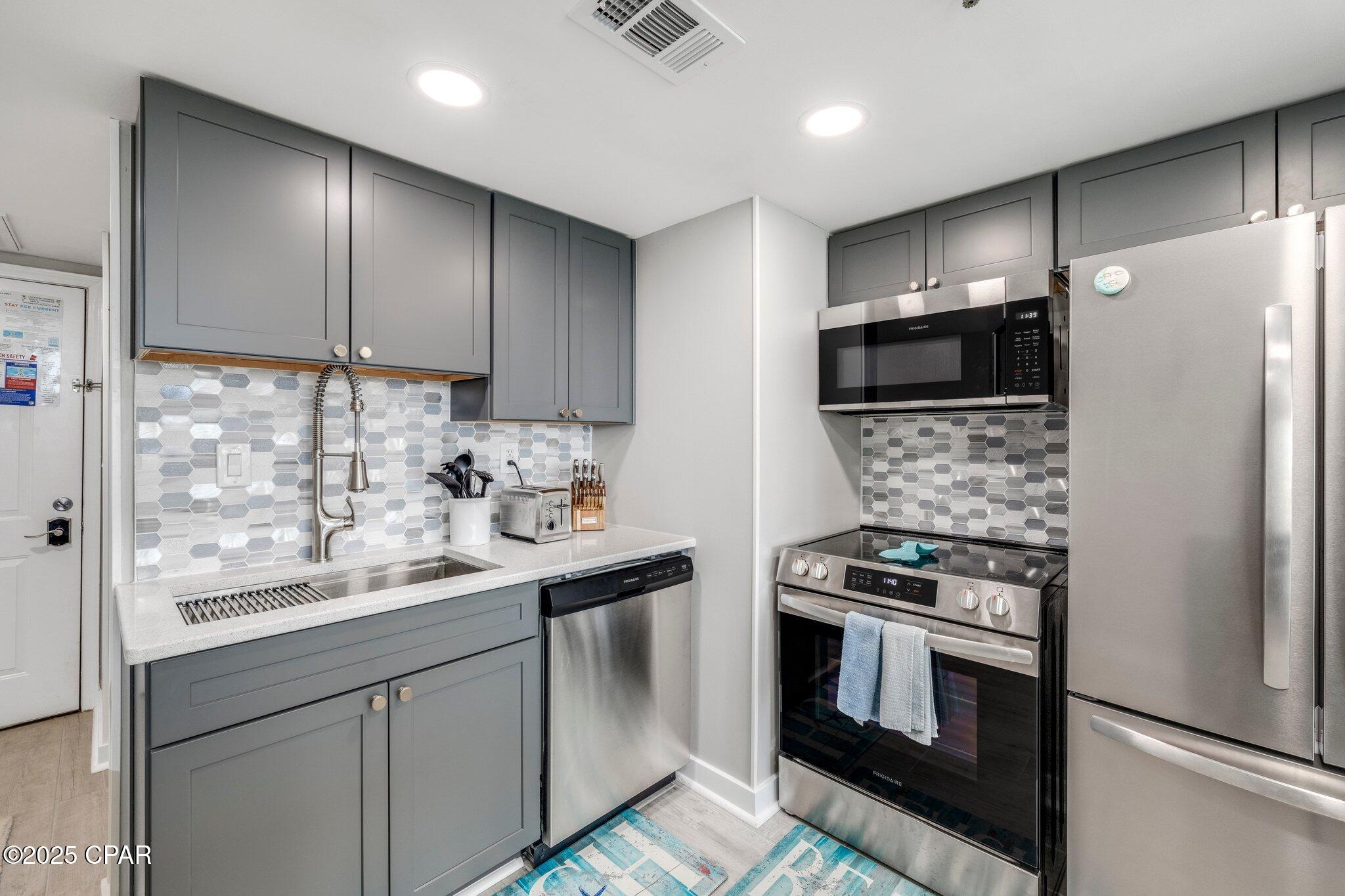 Sunbird Condo - Residential