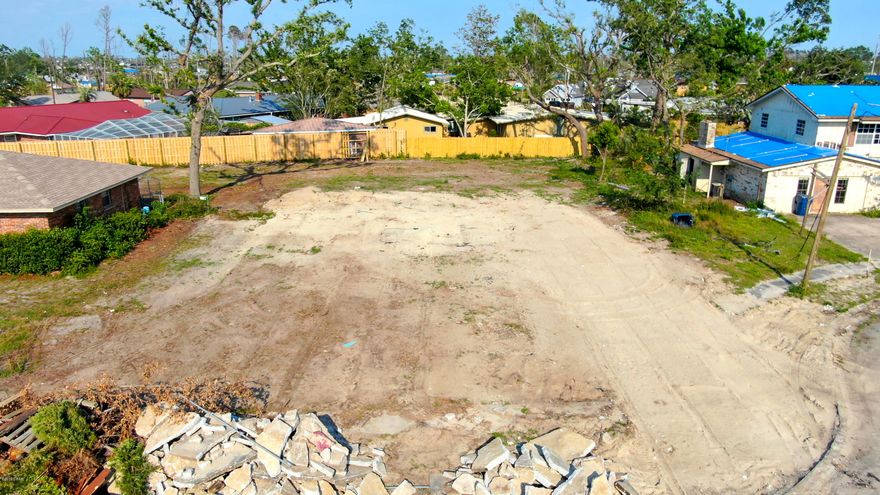 Build your dream home in this highly desirable neighborhood, in a quiet cul-de-sac. Centrally located,  close to grocery stores and shopping! Vacant lot, house was demolished due to hurricane damage. Go see!