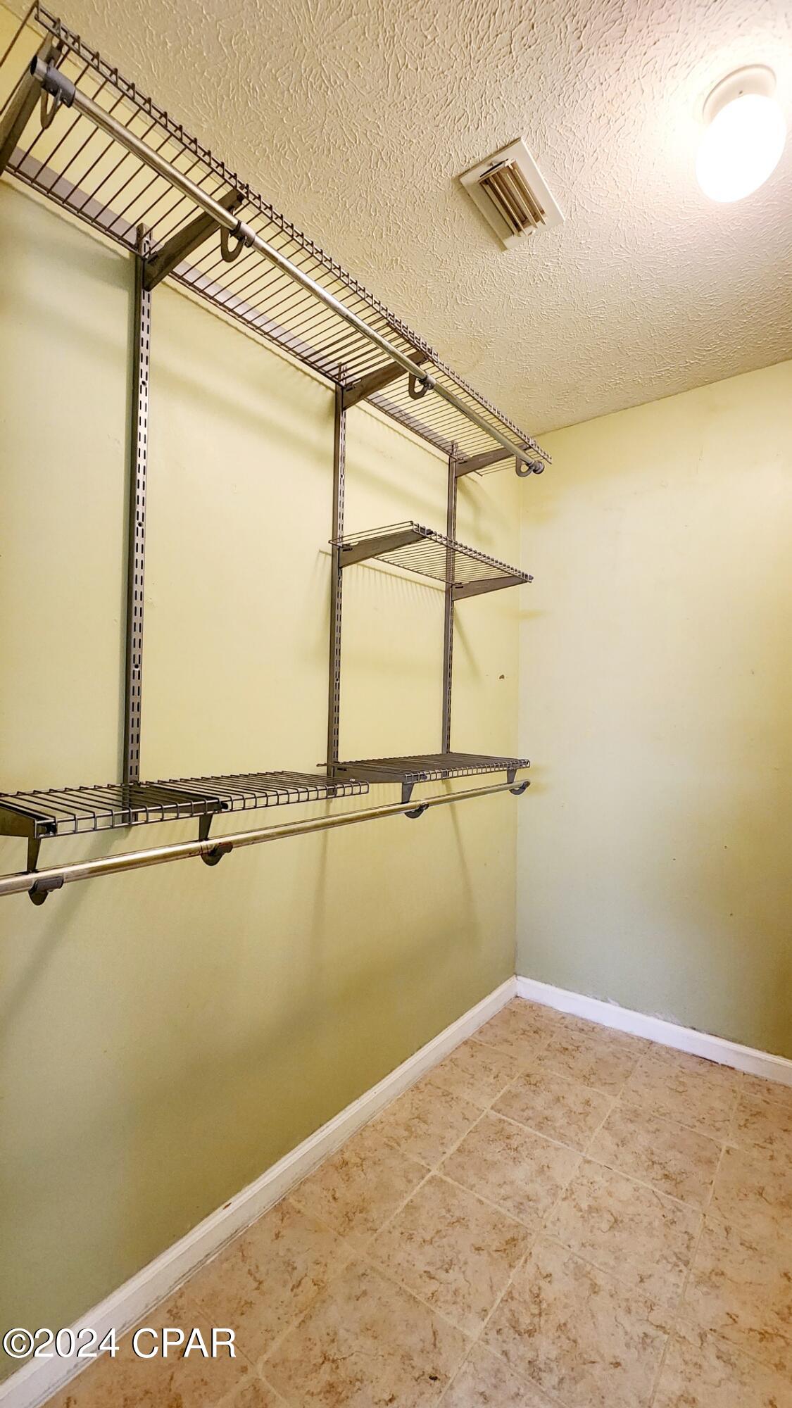 Casa De Las Flores - Residential