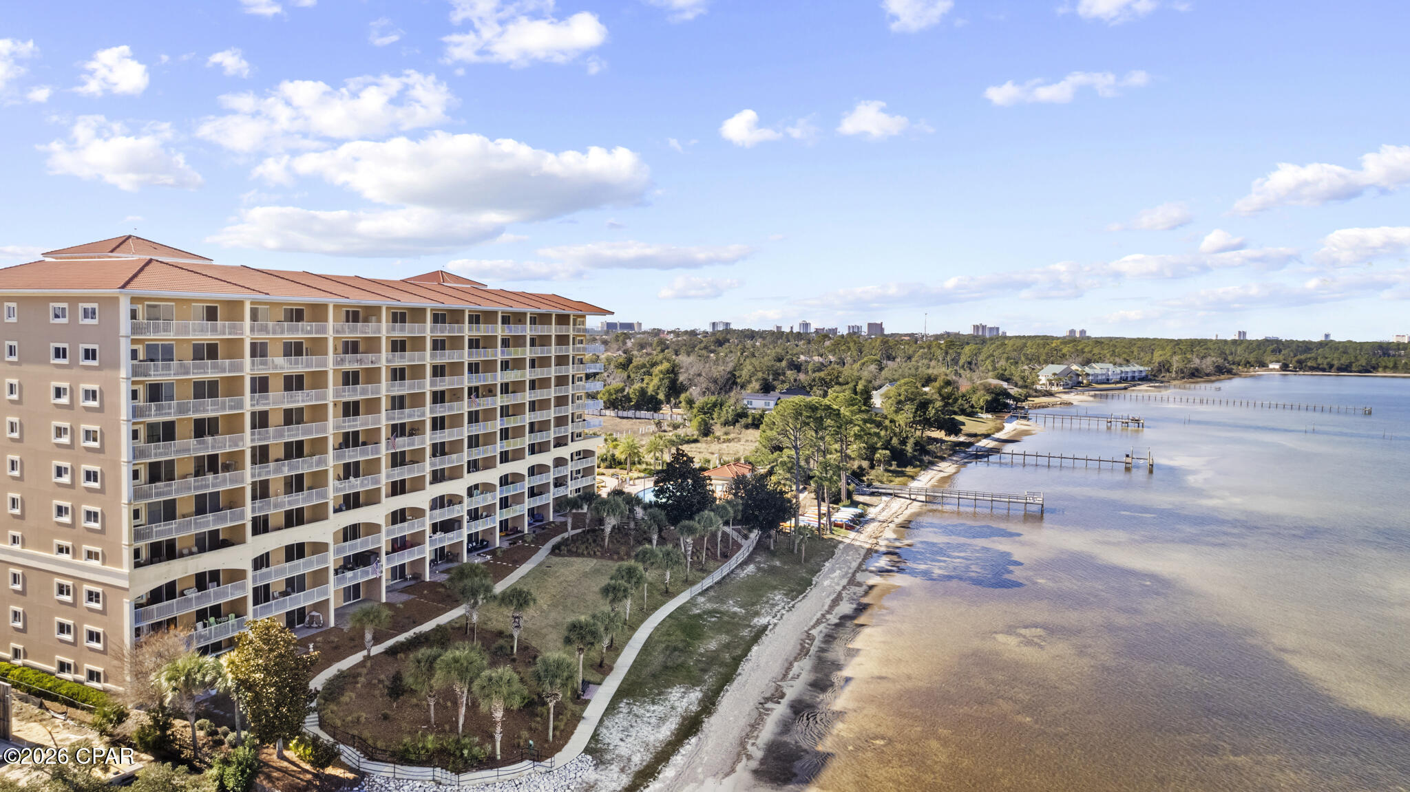 Magnolia Bay Club - Residential