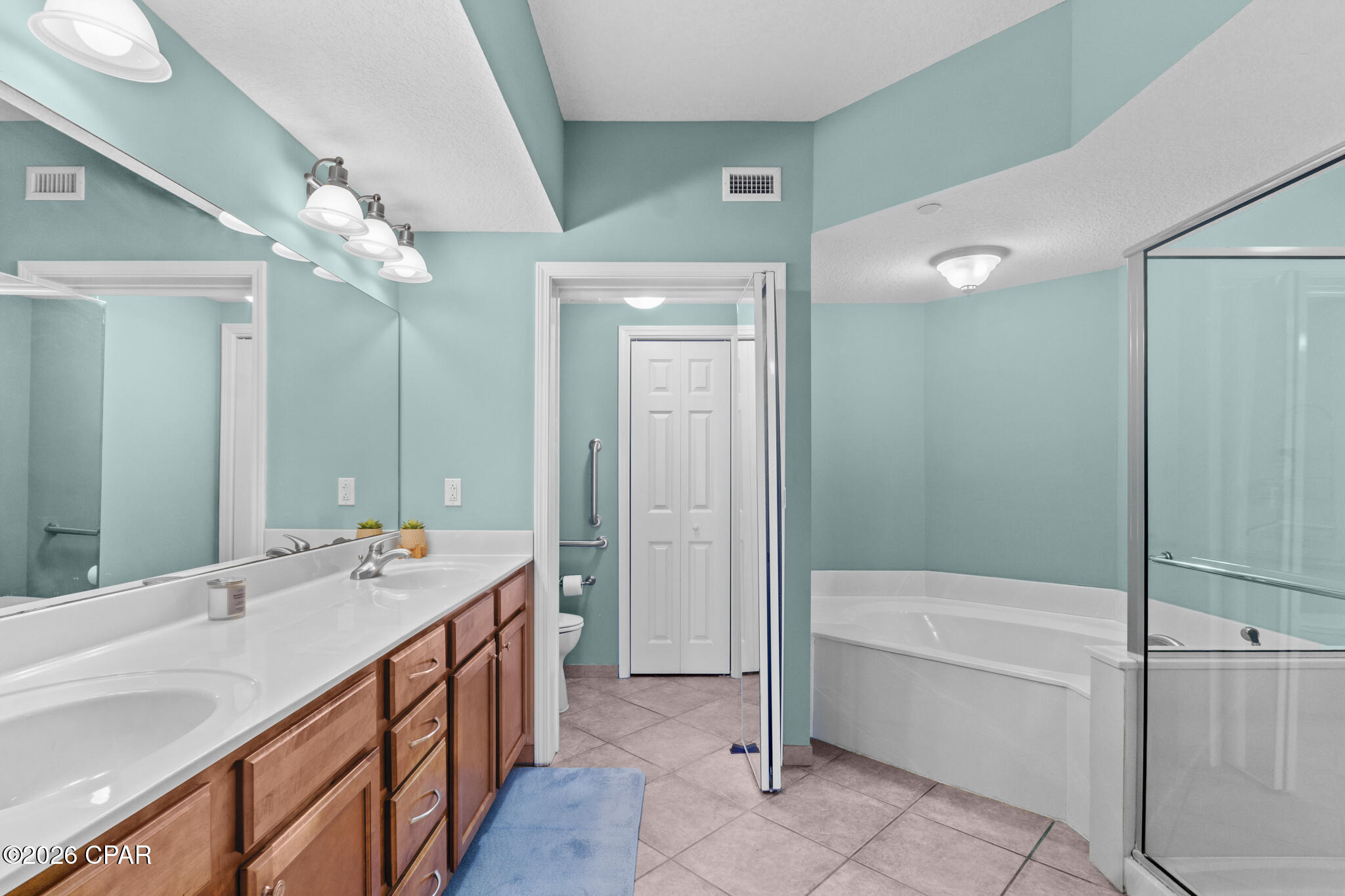 Magnolia Bay Club - Residential