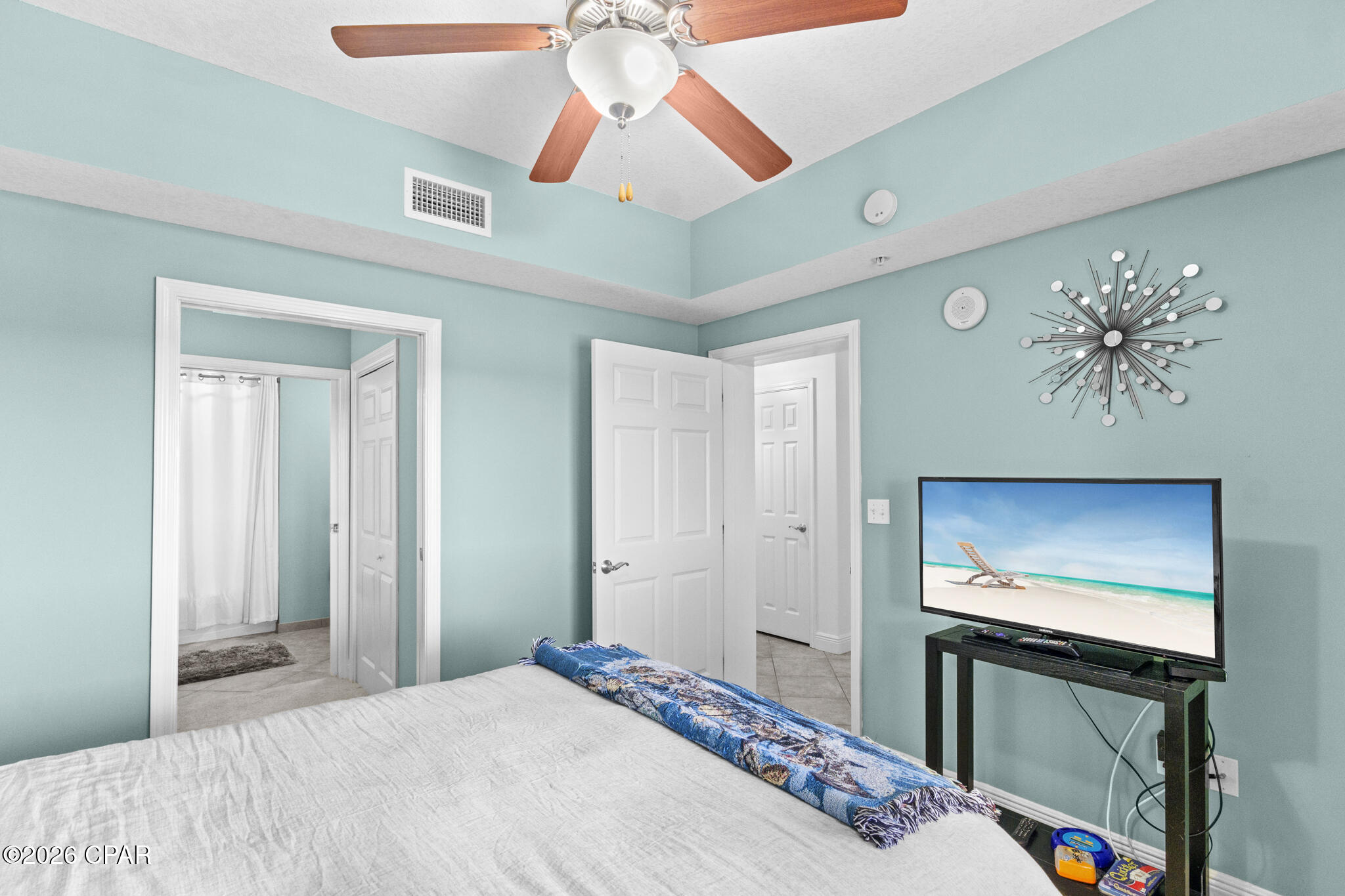 Magnolia Bay Club - Residential