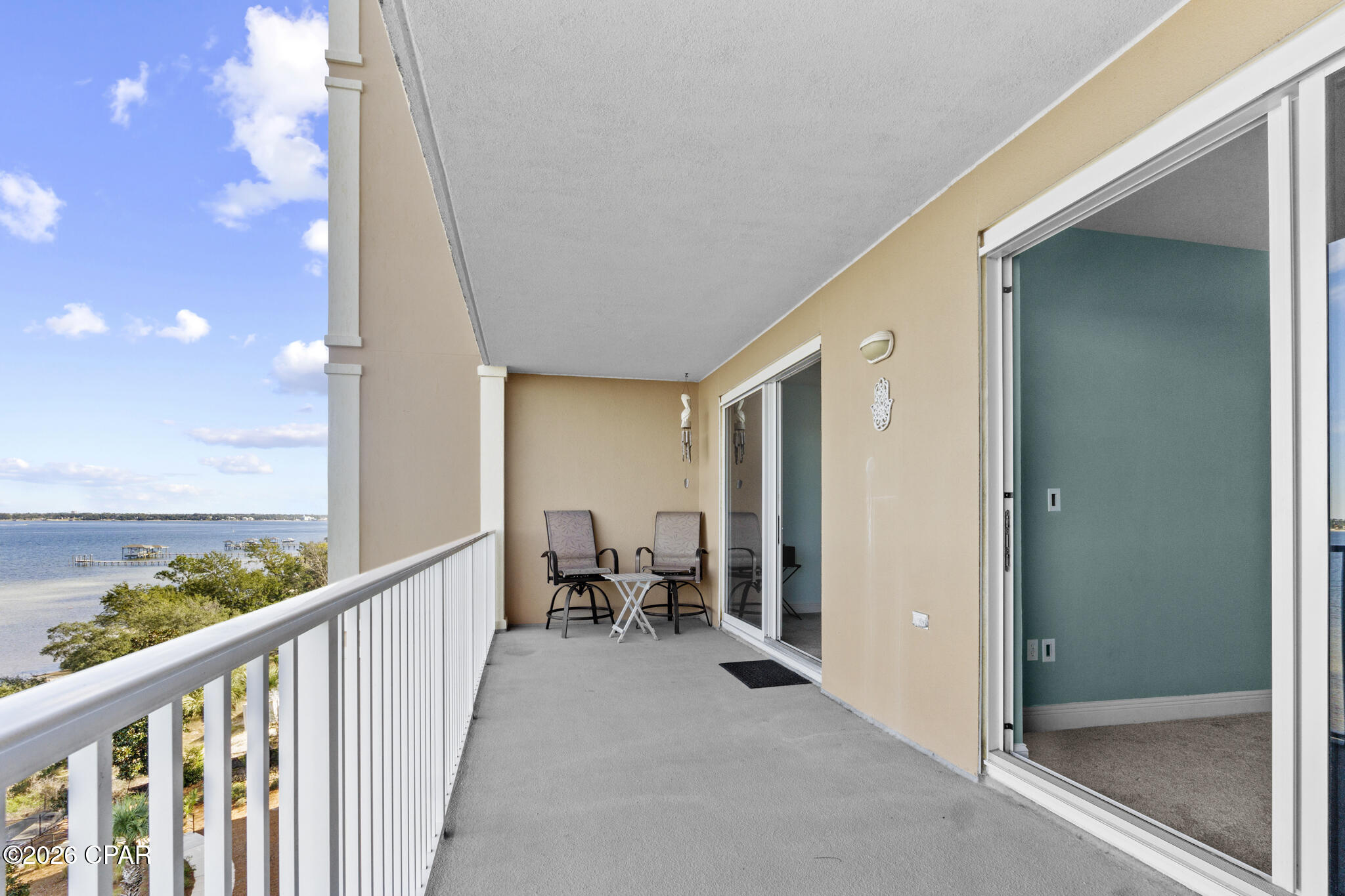 Magnolia Bay Club - Residential