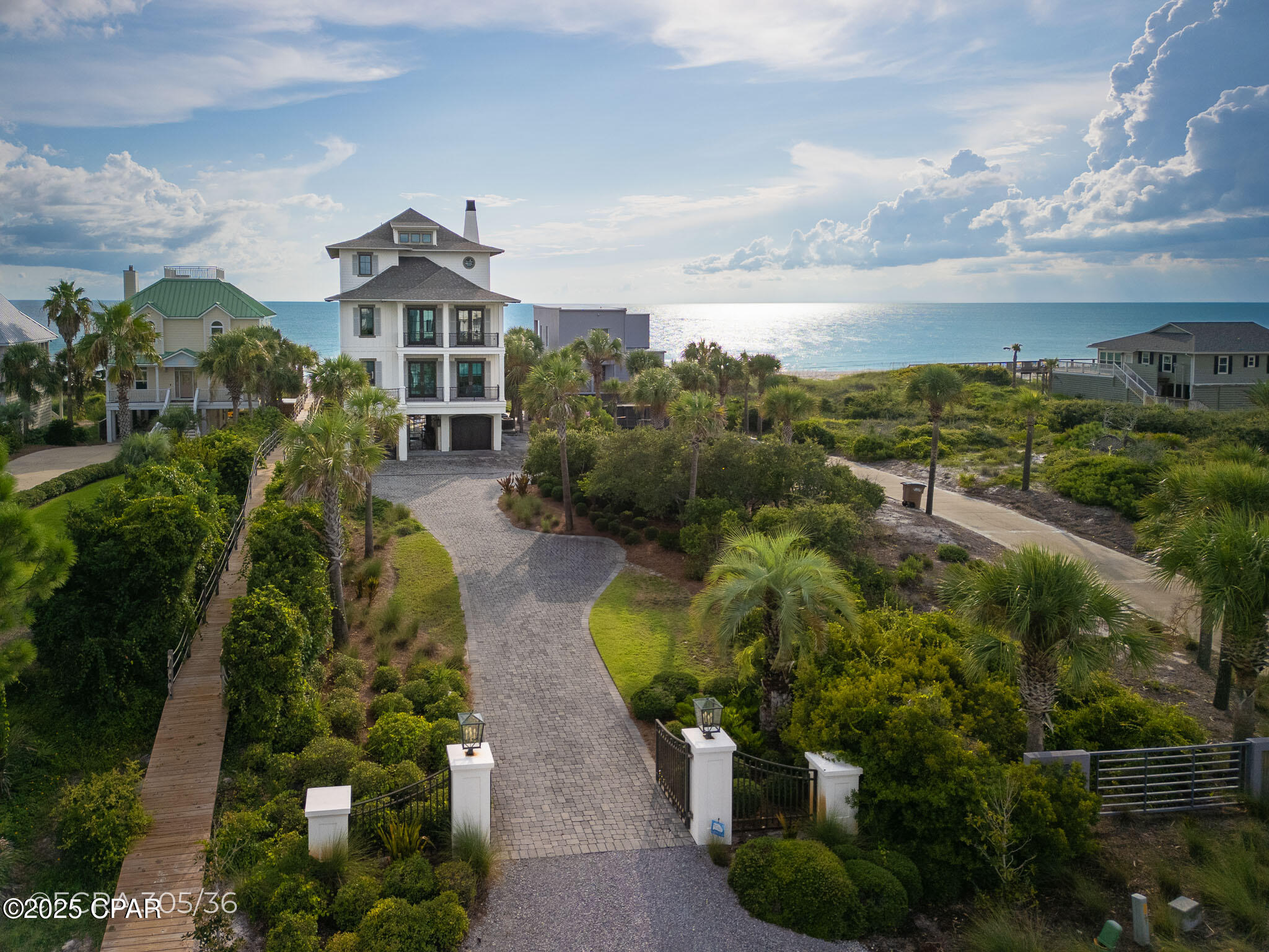 Dolphin Beach - Residential