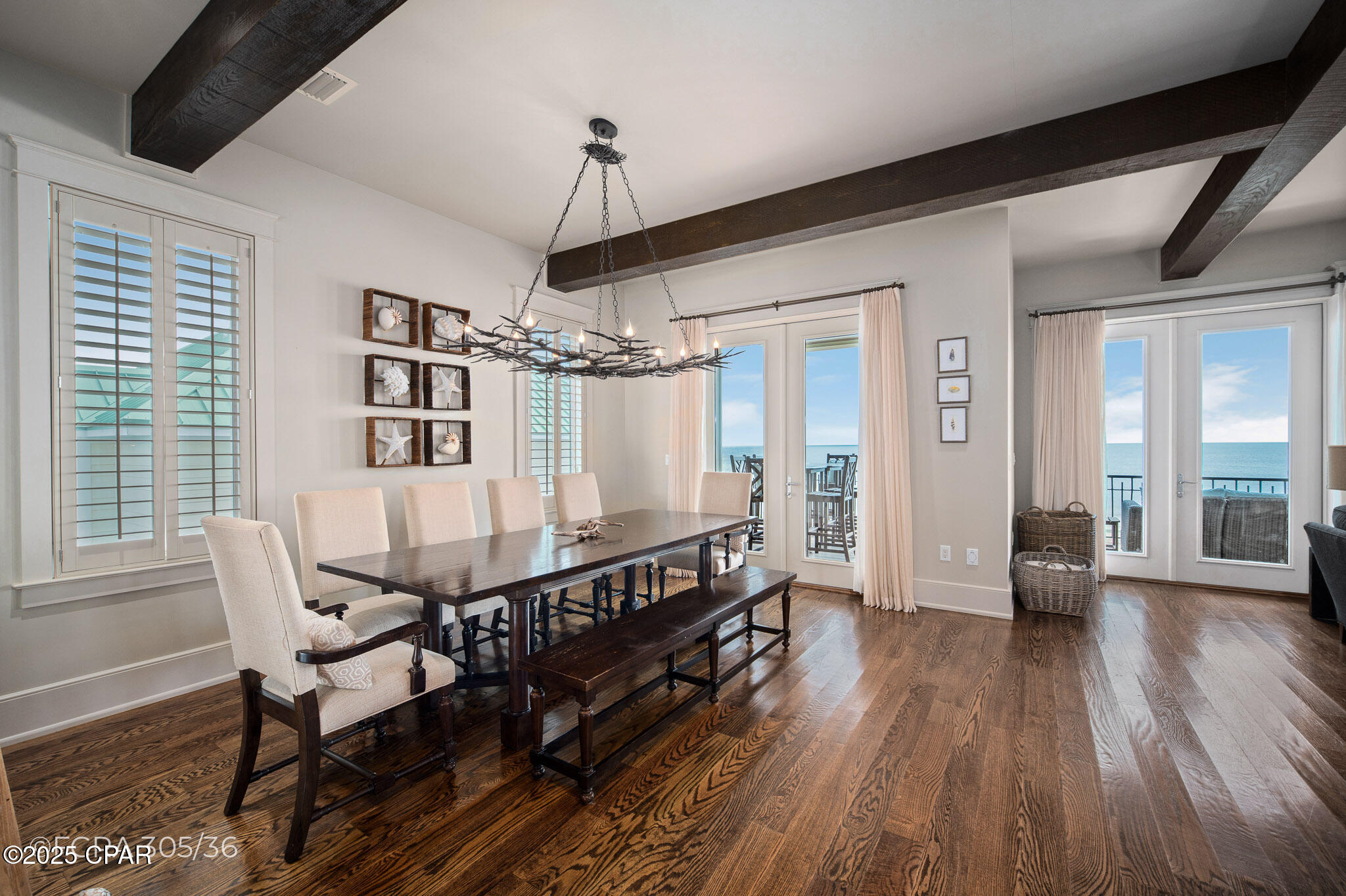 Dolphin Beach - Residential