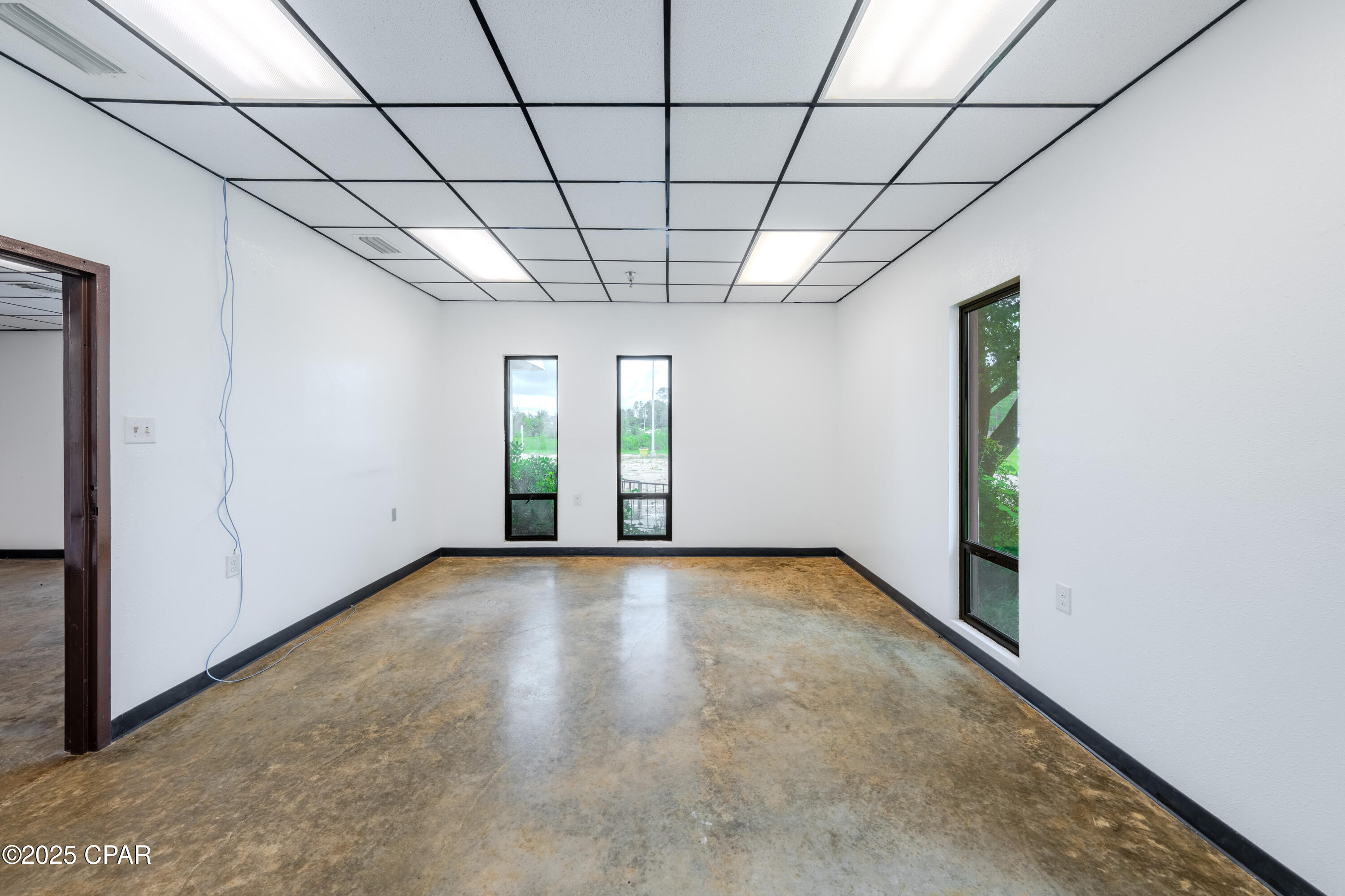 [No Recorded Subdiv] - Commercial Sale