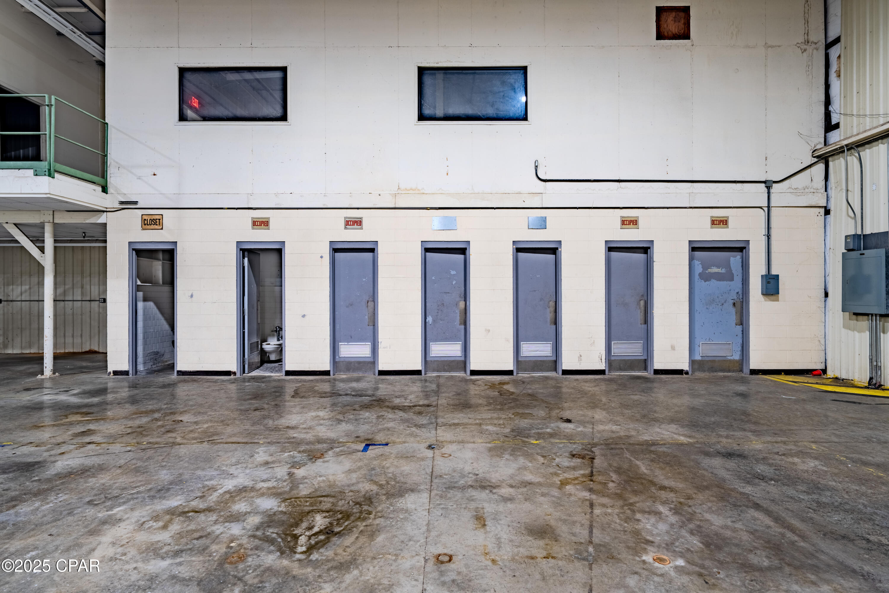 [No Recorded Subdiv] - Commercial Sale