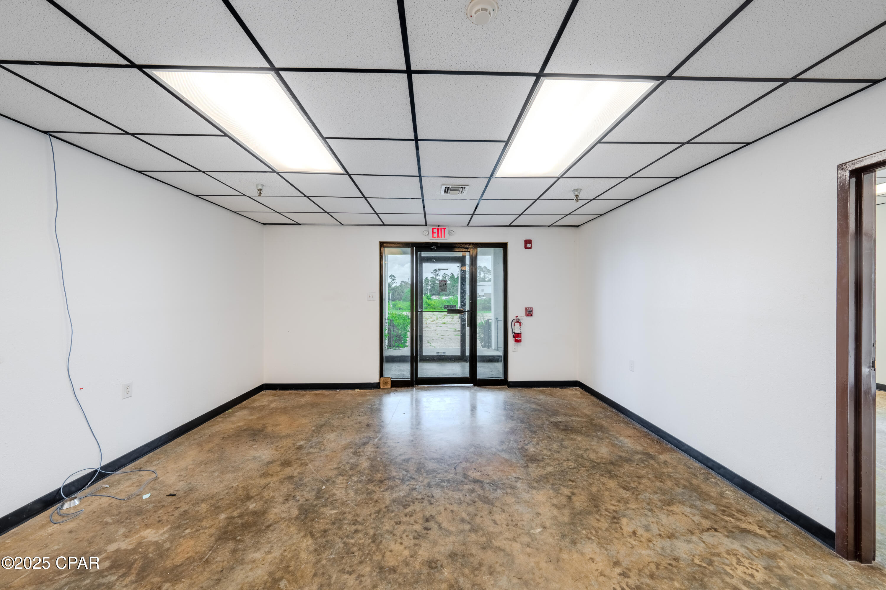 [No Recorded Subdiv] - Commercial Sale