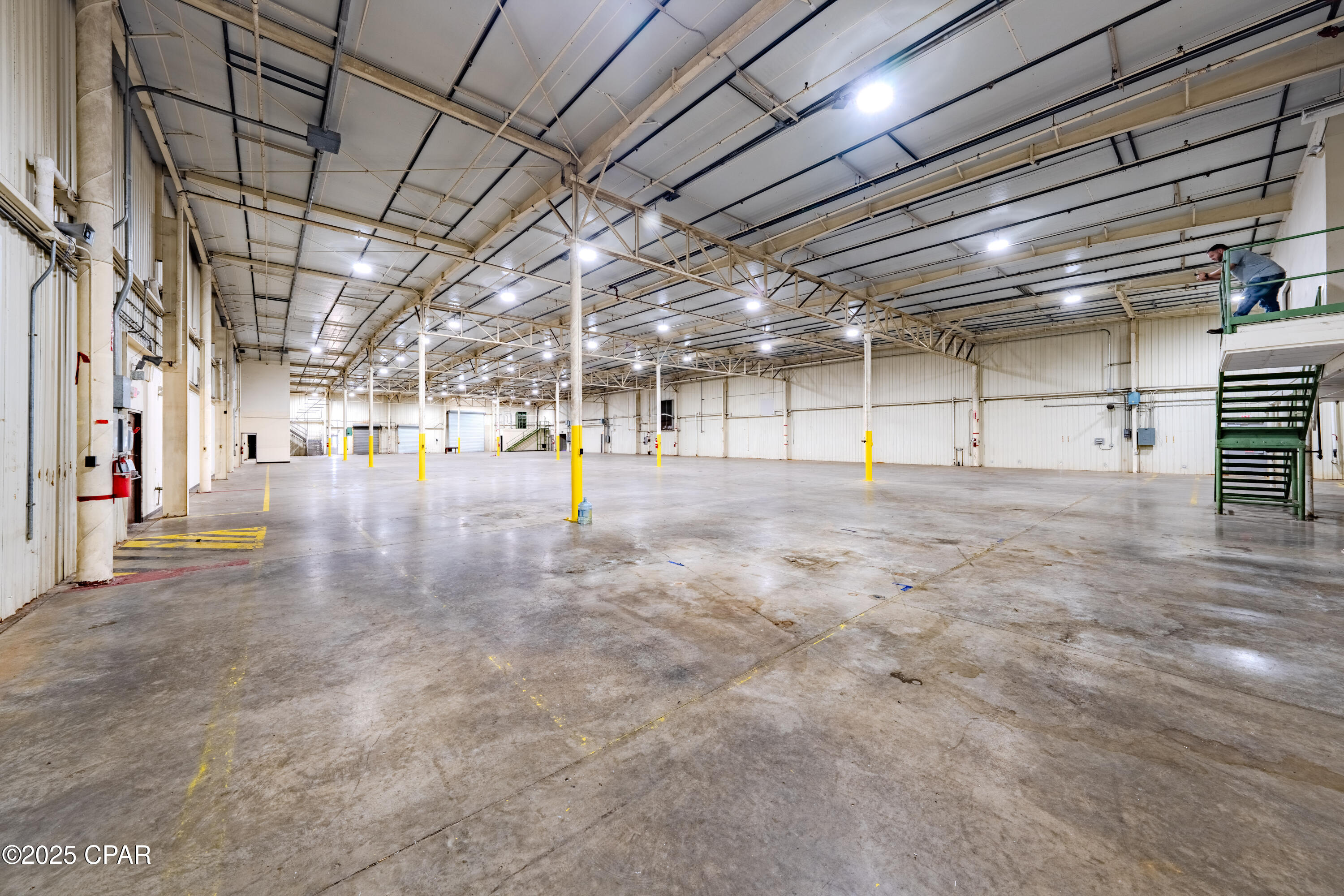 [No Recorded Subdiv] - Commercial Sale