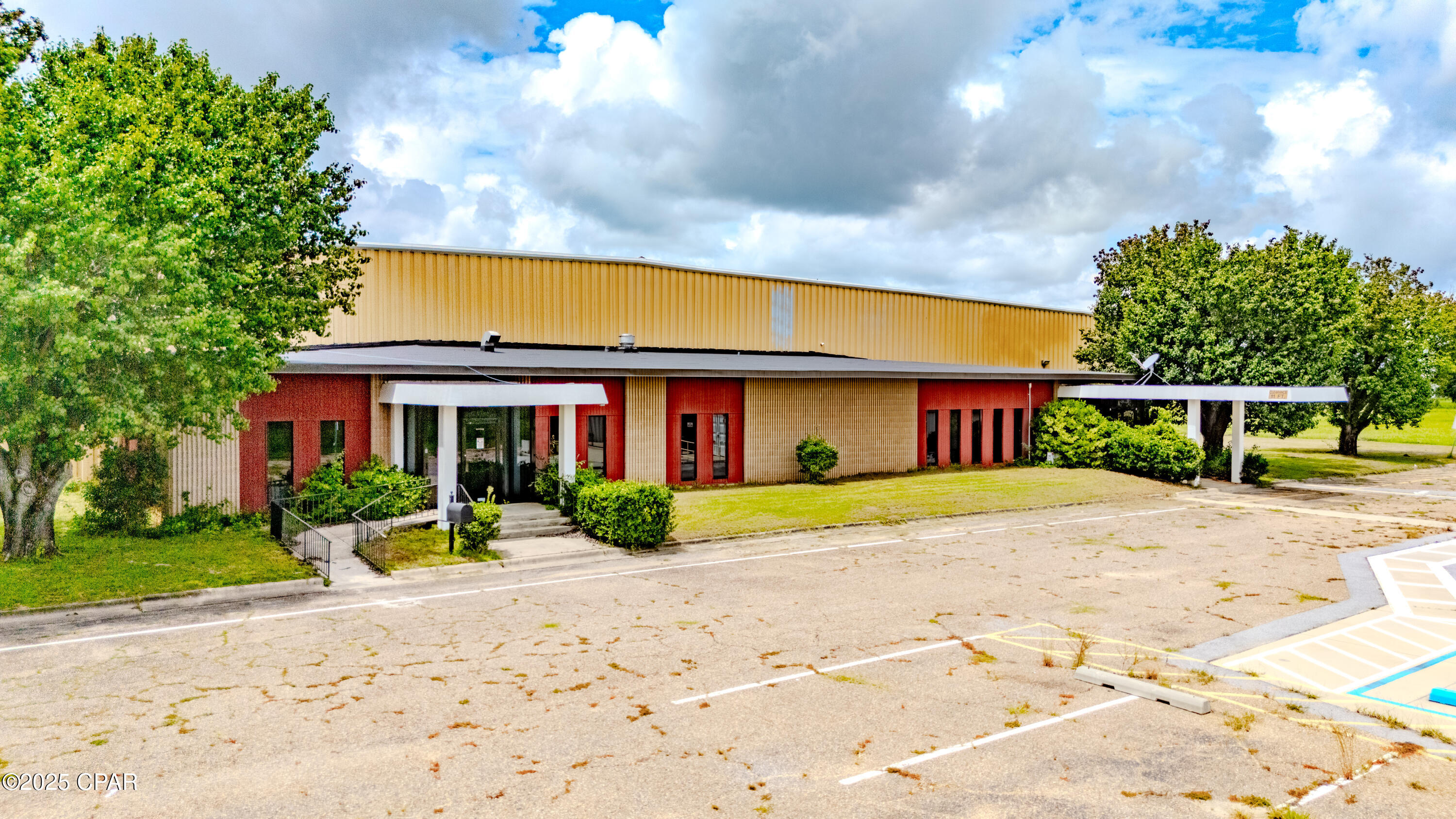 [No Recorded Subdiv] - Commercial Sale