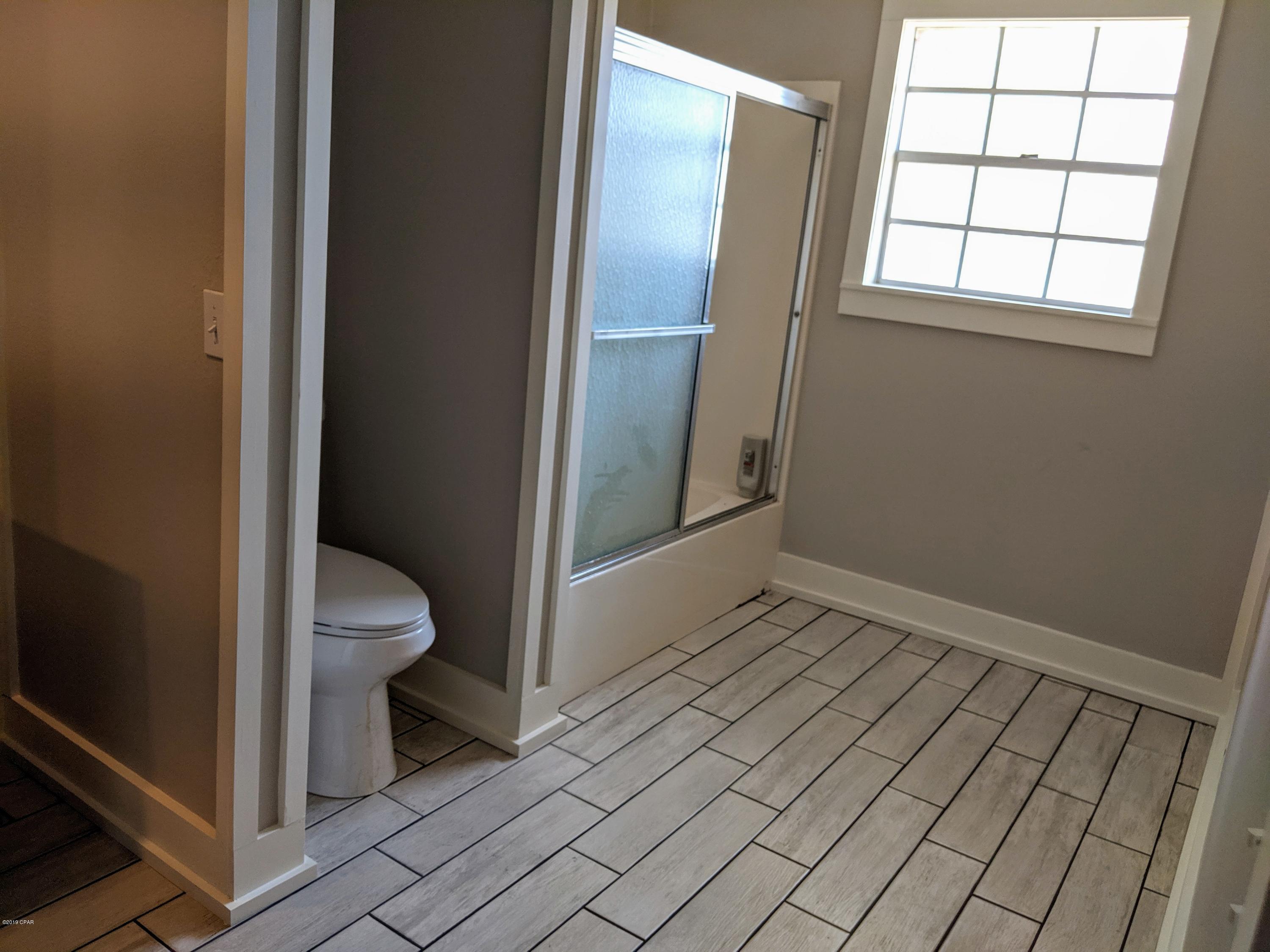 Lake Forest Estates - Residential