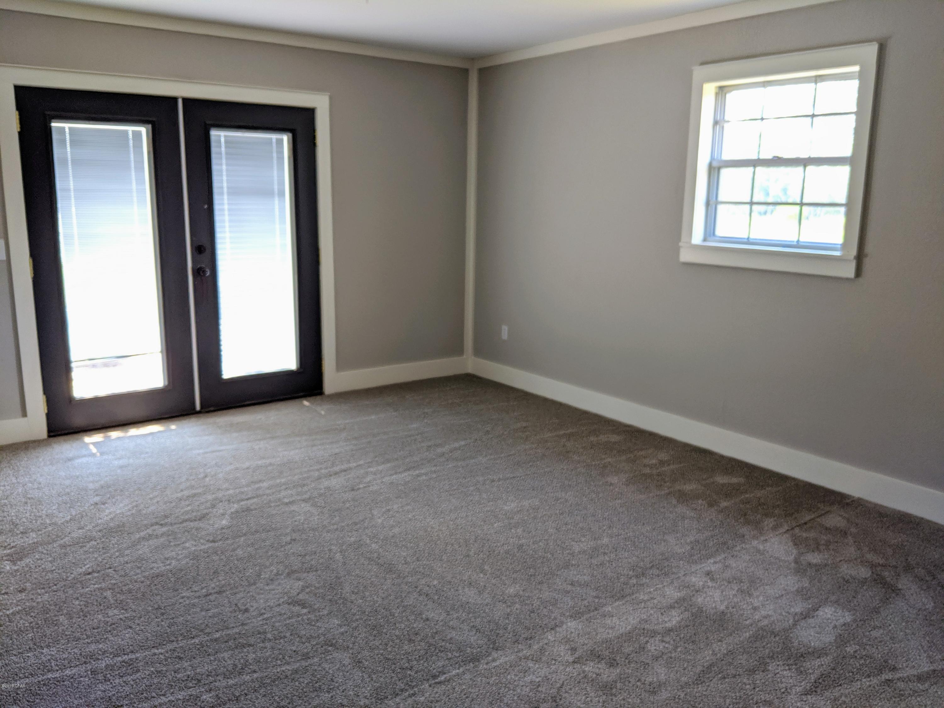 Lake Forest Estates - Residential