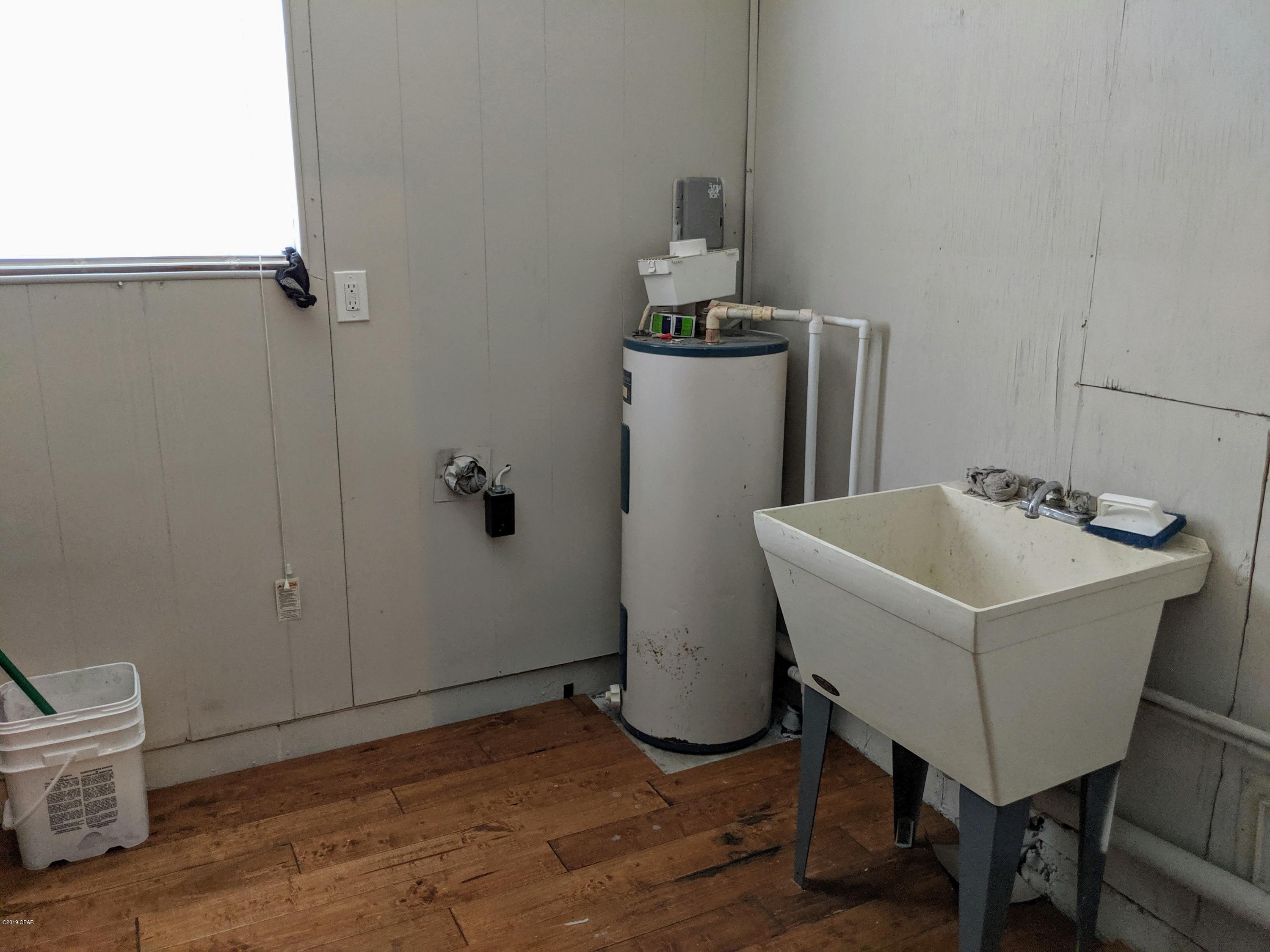 Lake Forest Estates - Residential