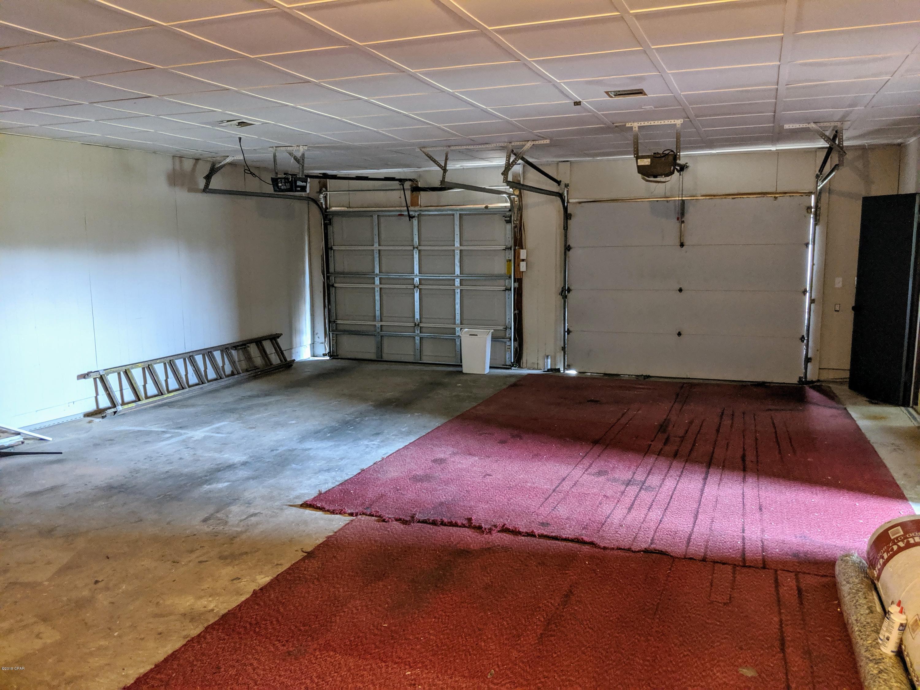 Lake Forest Estates - Residential