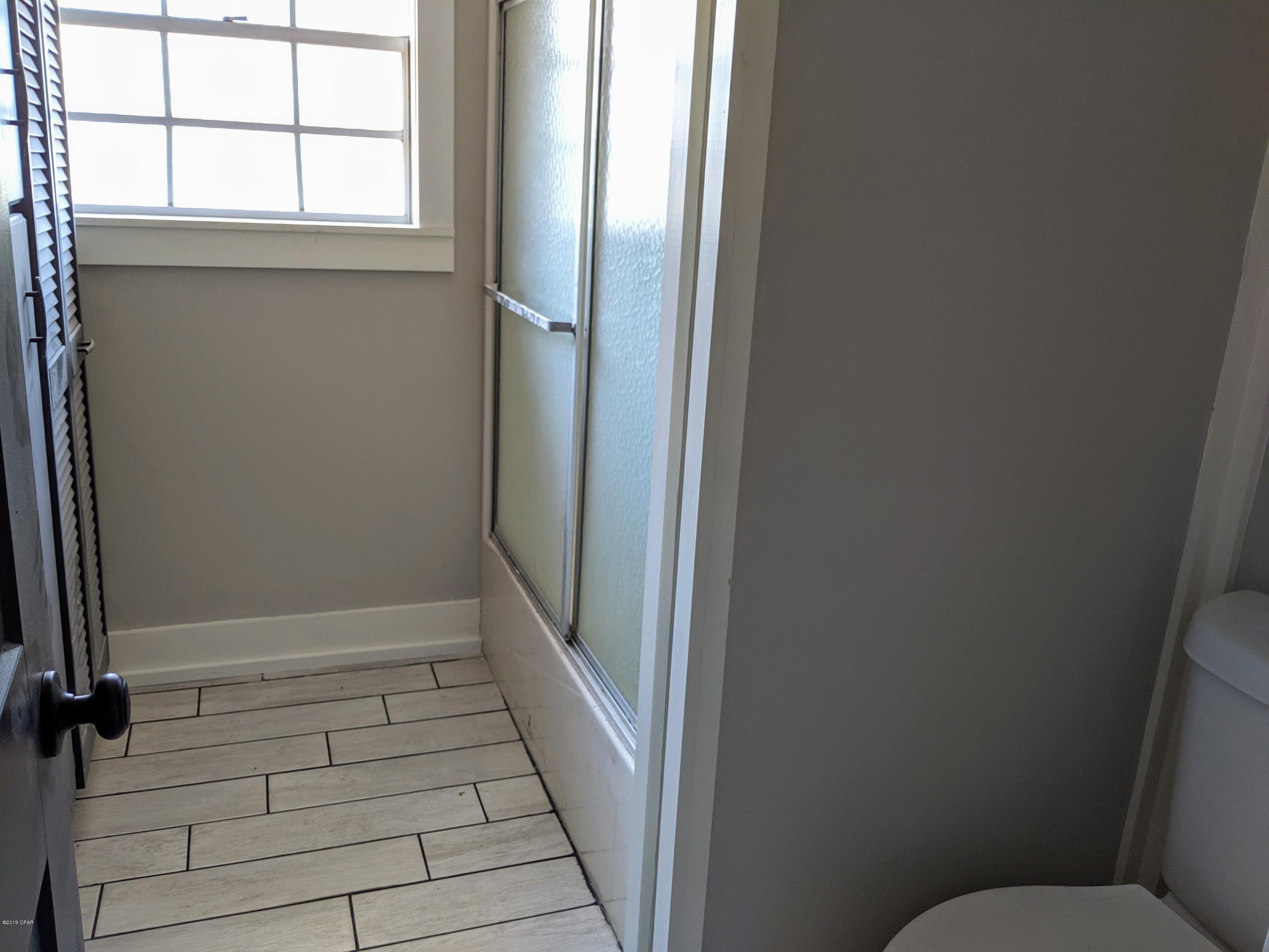 Lake Forest Estates - Residential