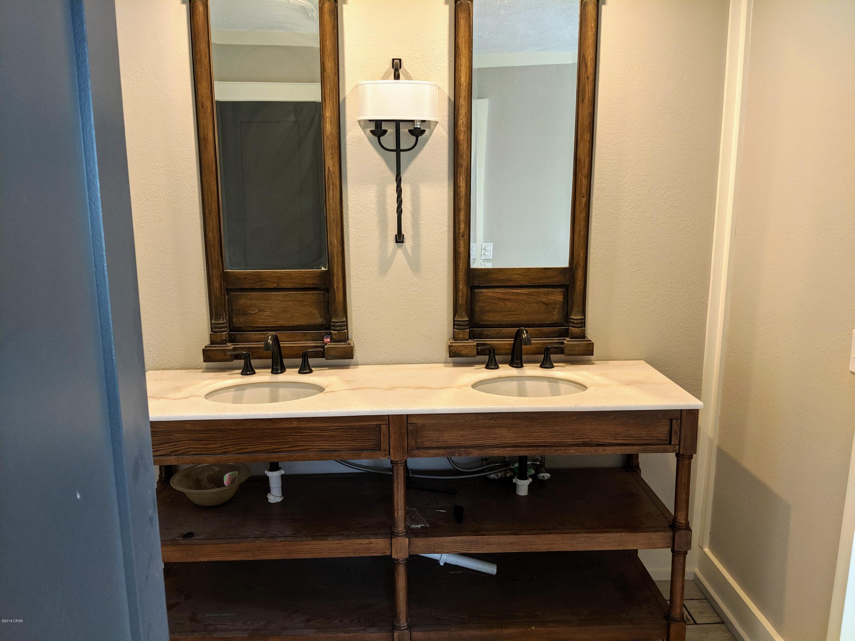 Lake Forest Estates - Residential