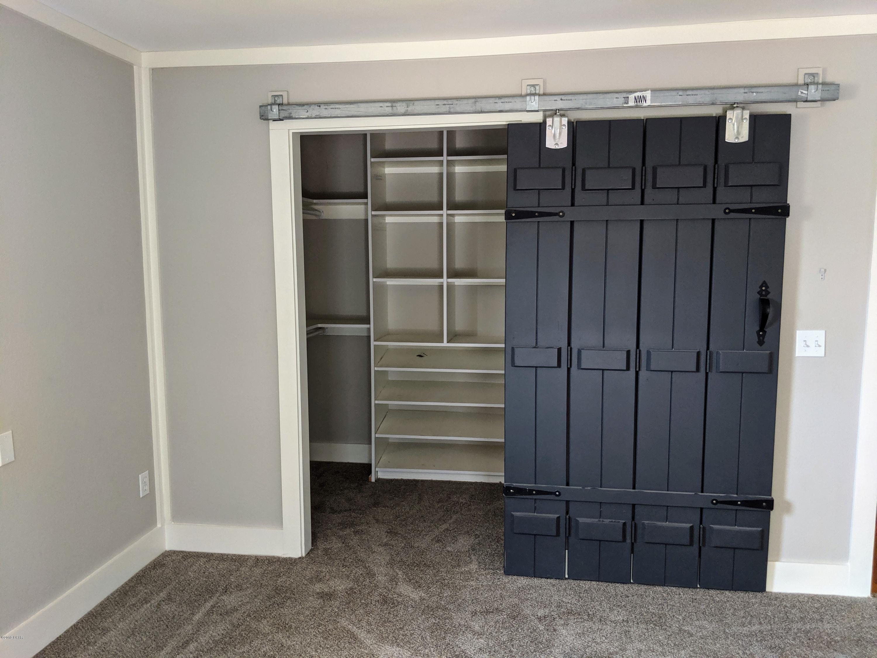 Lake Forest Estates - Residential